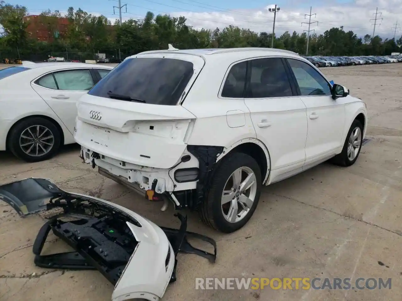 4 Photograph of a damaged car WA1BNAFY5K2140138 AUDI Q5 2019