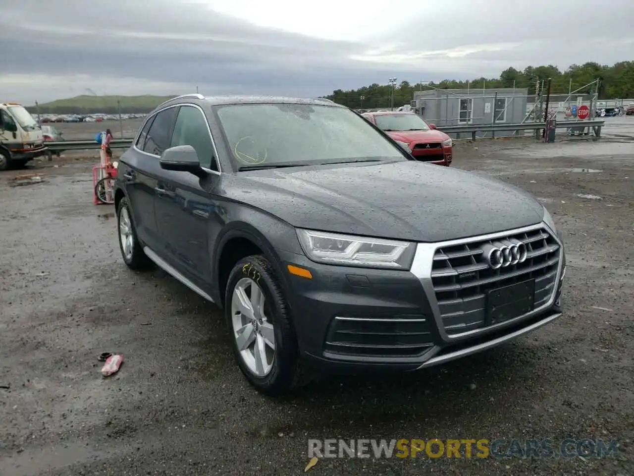 1 Photograph of a damaged car WA1BNAFY5K2140821 AUDI Q5 2019