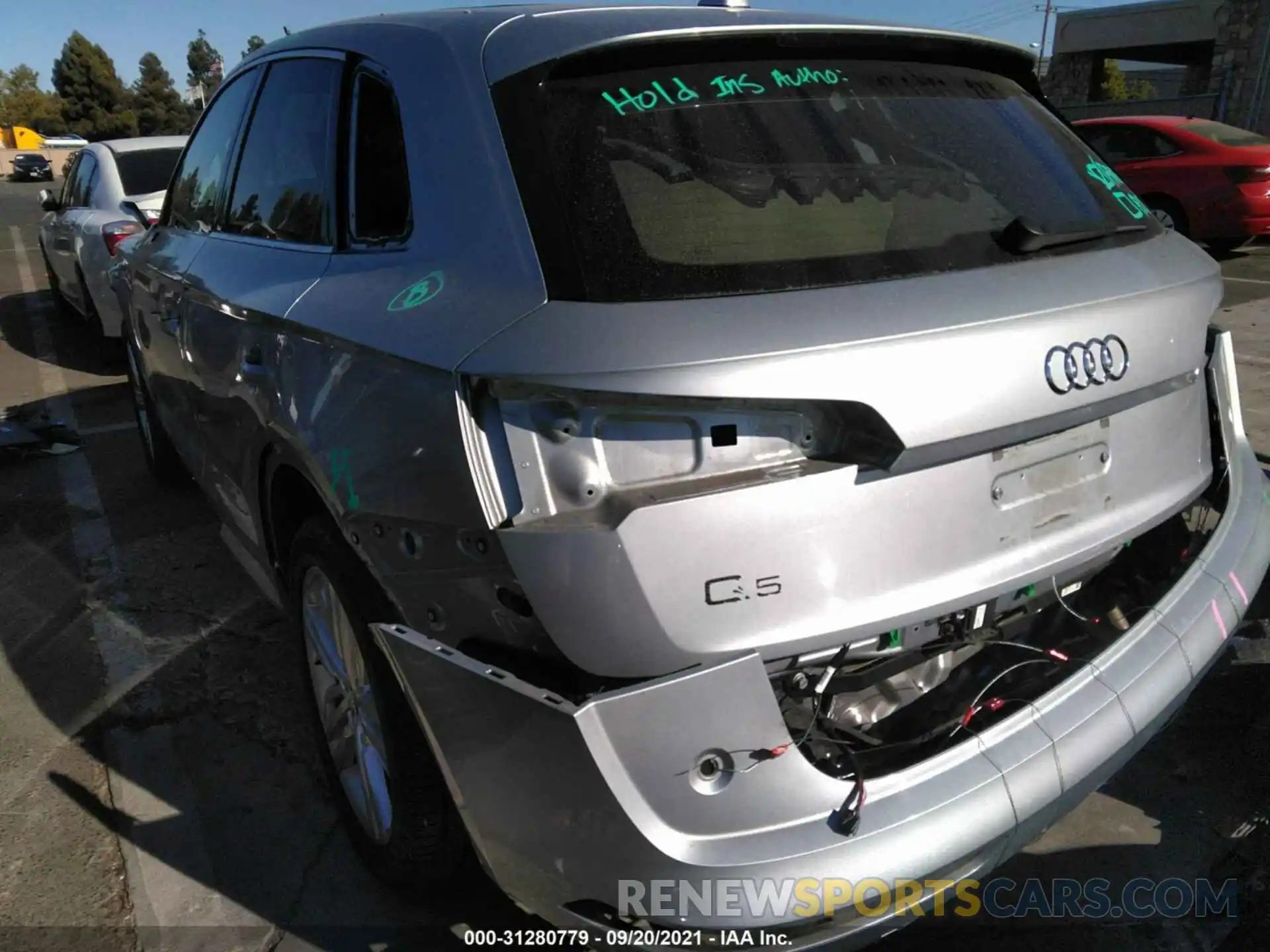 3 Фотография поврежденного автомобиля WA1BNAFY6K2037536 AUDI Q5 2019