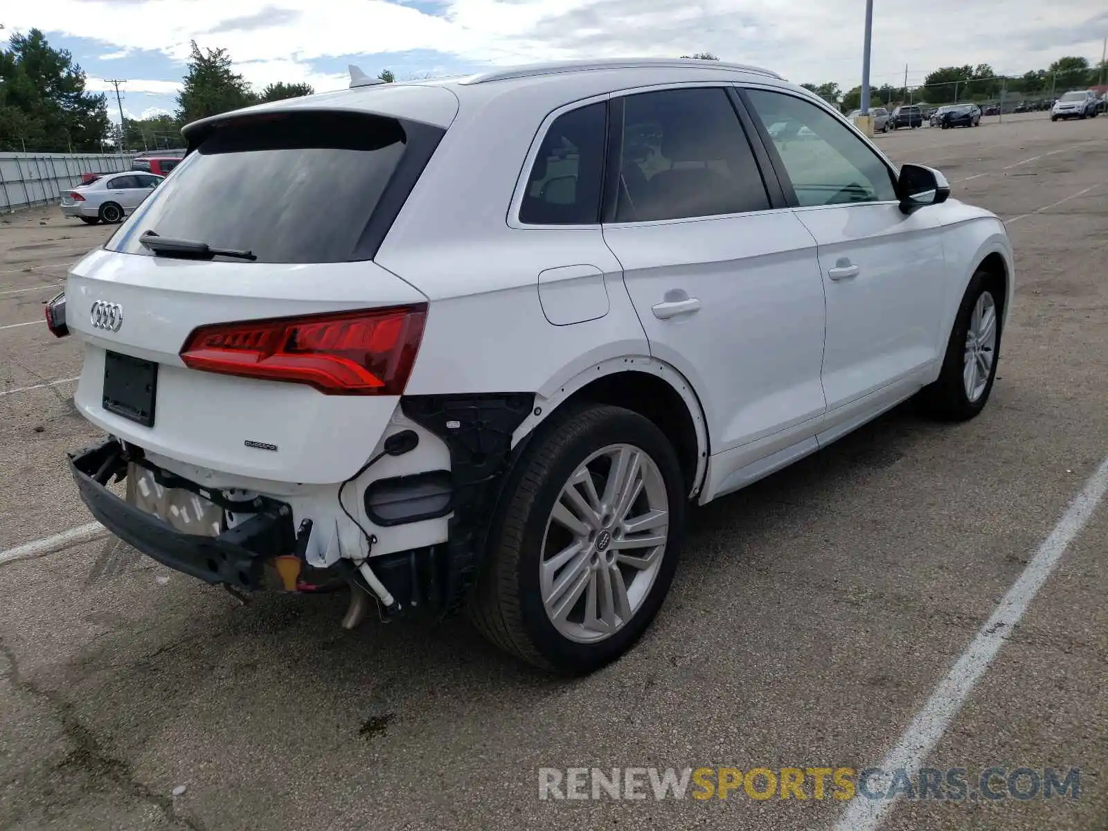 4 Photograph of a damaged car WA1BNAFY6K2048150 AUDI Q5 2019