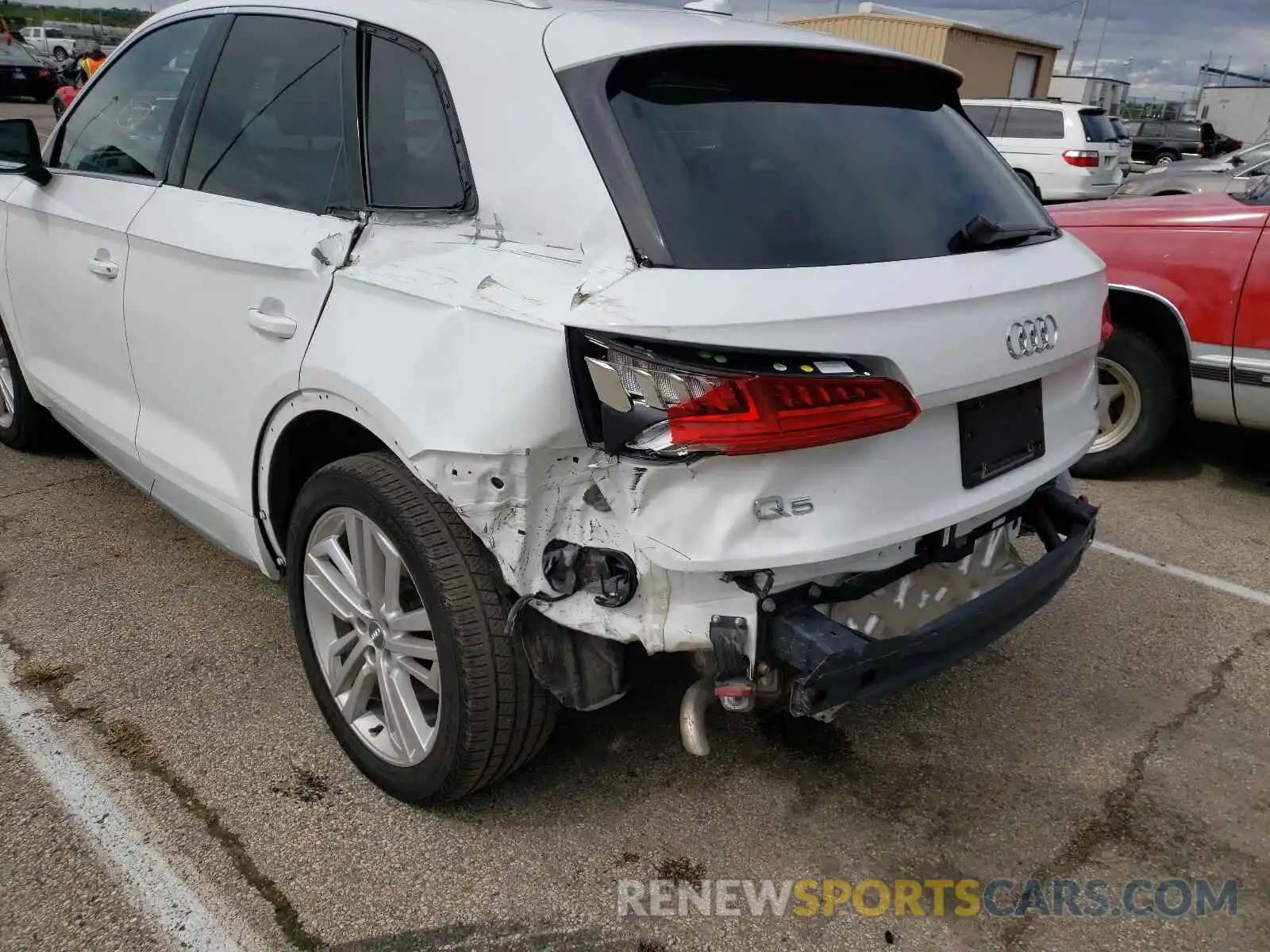 9 Photograph of a damaged car WA1BNAFY6K2048150 AUDI Q5 2019