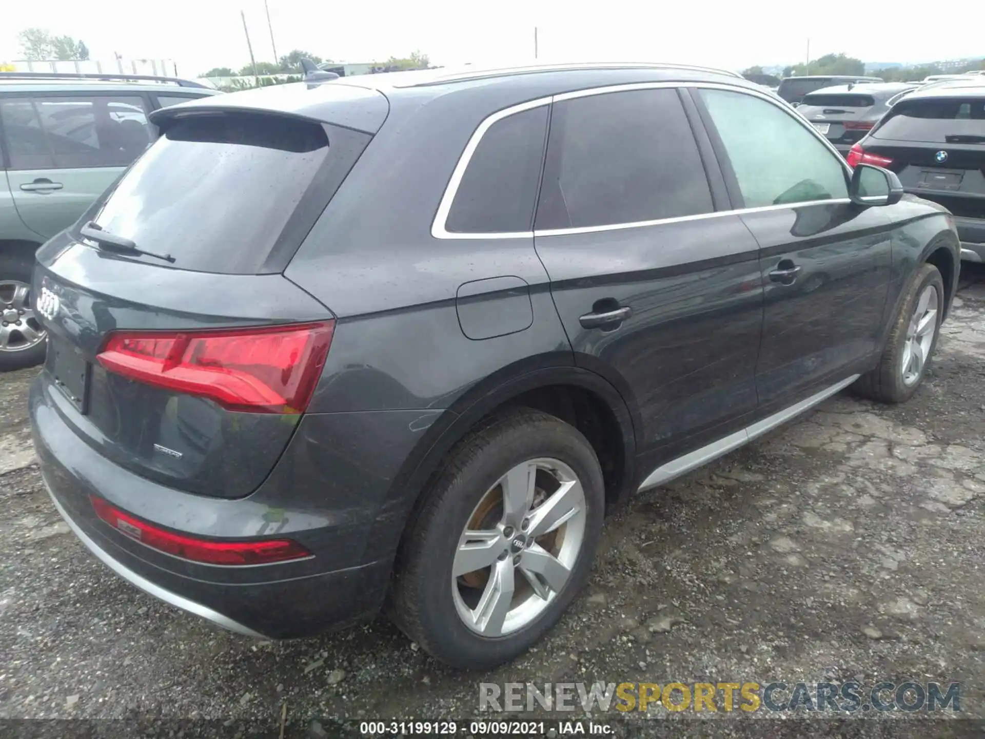 4 Photograph of a damaged car WA1BNAFY6K2055129 AUDI Q5 2019