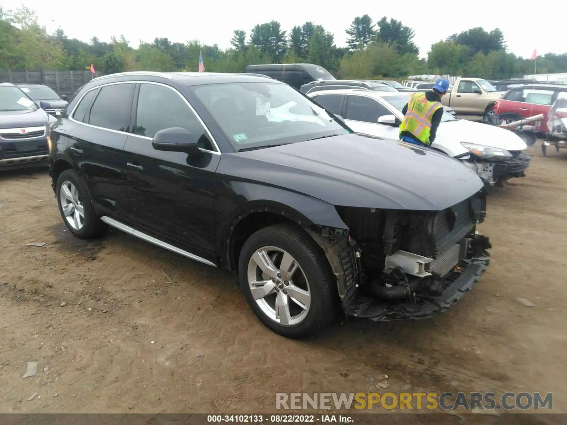 1 Photograph of a damaged car WA1BNAFY6K2074327 AUDI Q5 2019