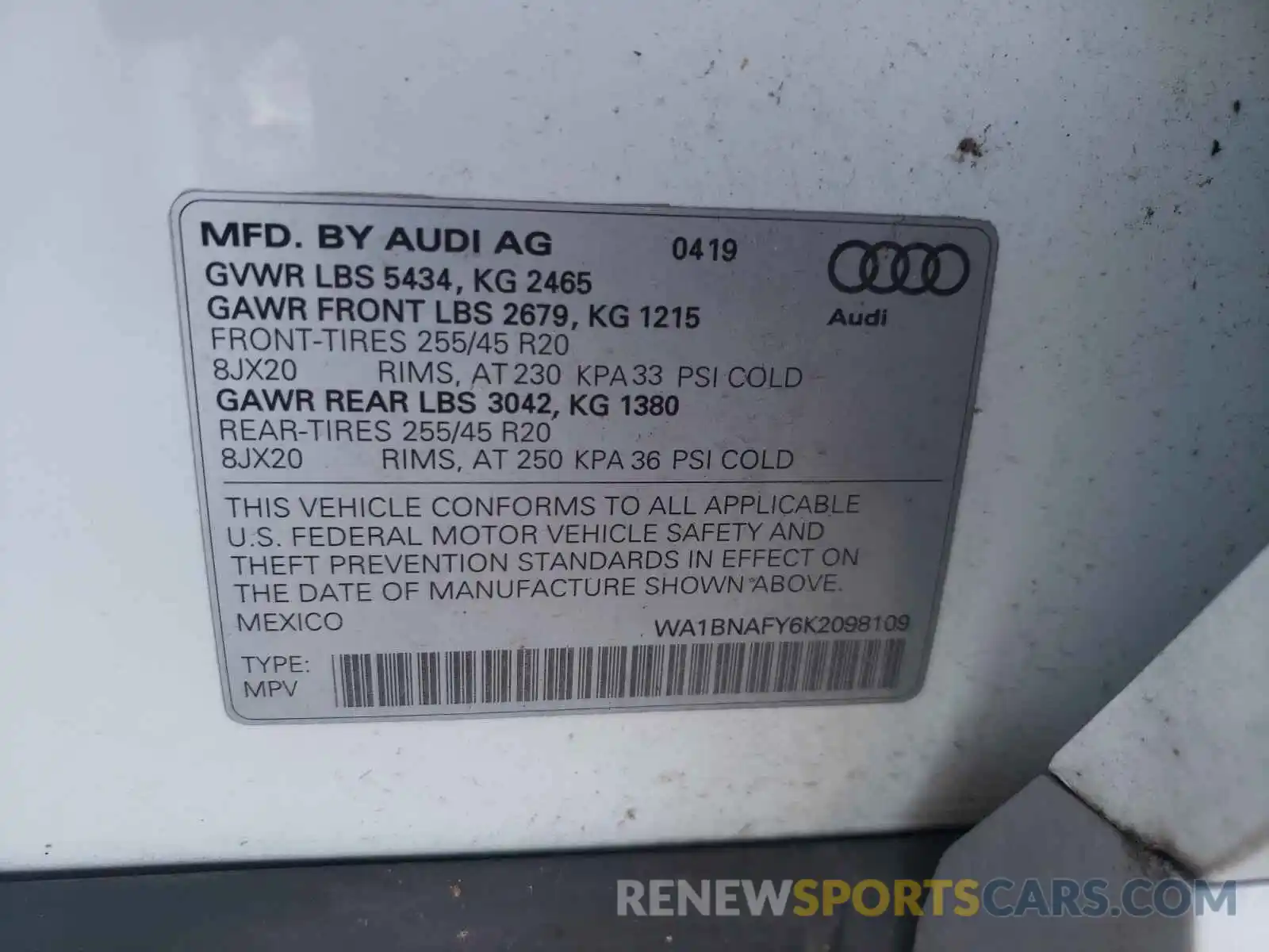 10 Photograph of a damaged car WA1BNAFY6K2098109 AUDI Q5 2019