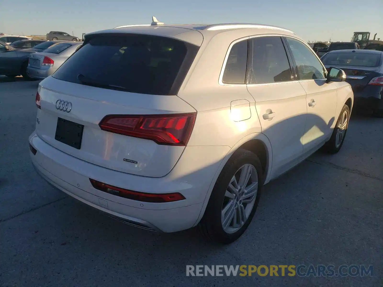 4 Photograph of a damaged car WA1BNAFY6K2098109 AUDI Q5 2019