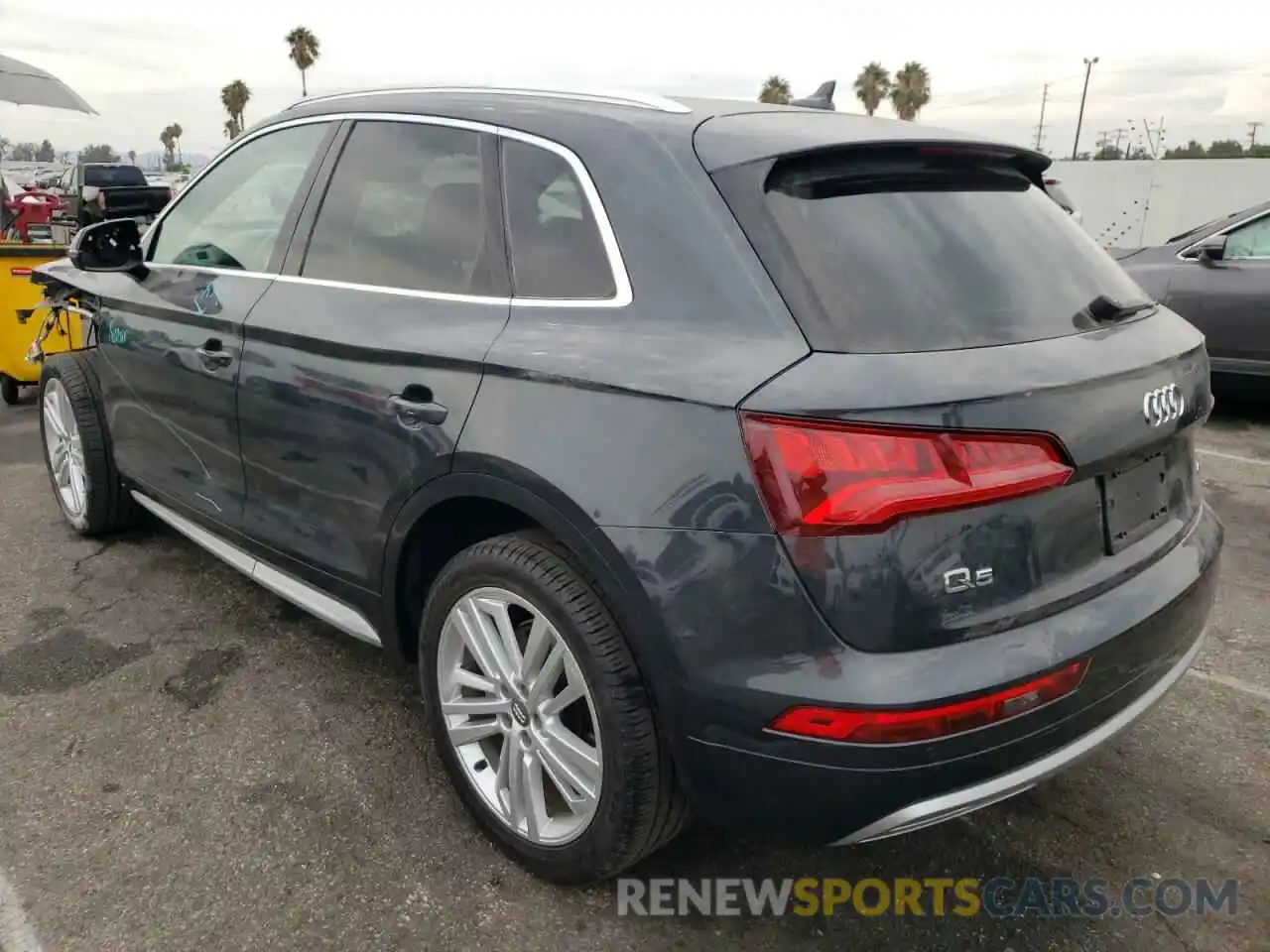 3 Фотография поврежденного автомобиля WA1BNAFY6K2103051 AUDI Q5 2019