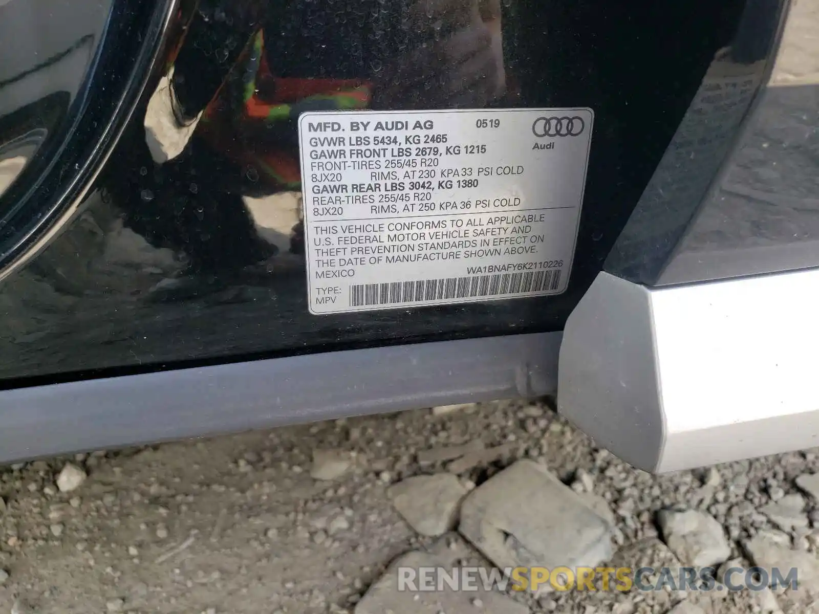 10 Photograph of a damaged car WA1BNAFY6K2110226 AUDI Q5 2019