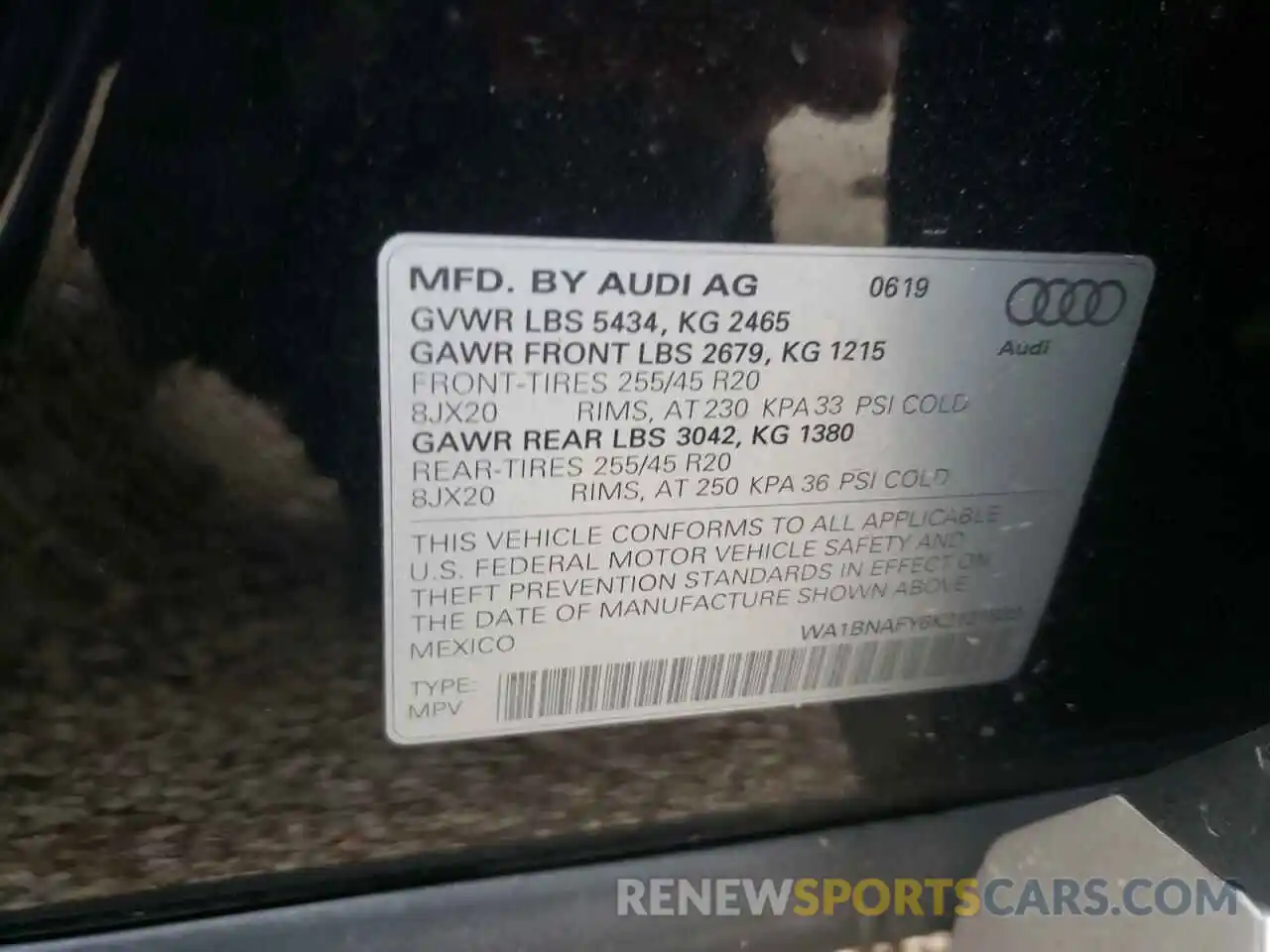 10 Photograph of a damaged car WA1BNAFY6K2121839 AUDI Q5 2019