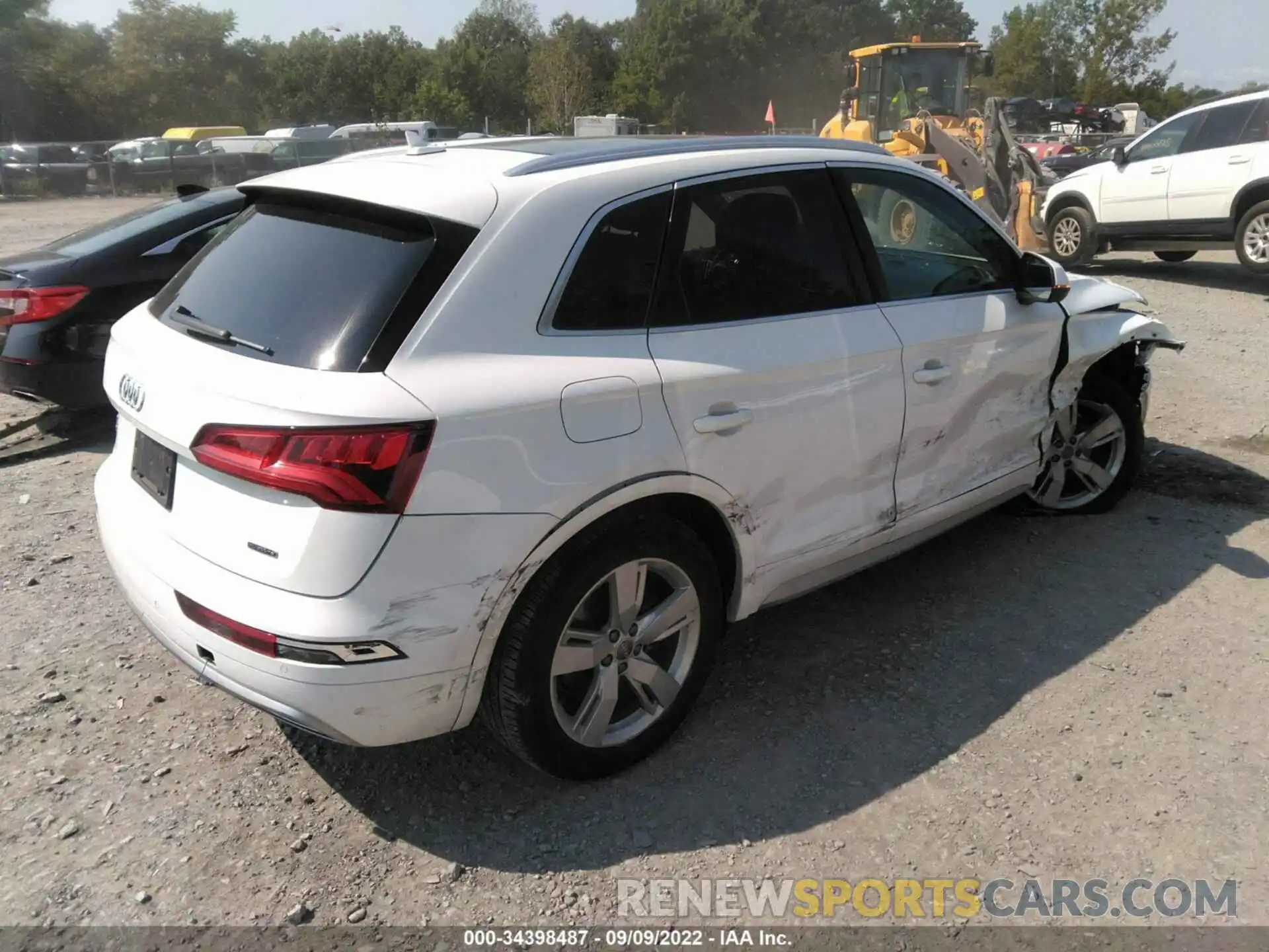 4 Фотография поврежденного автомобиля WA1BNAFY6K2123087 AUDI Q5 2019