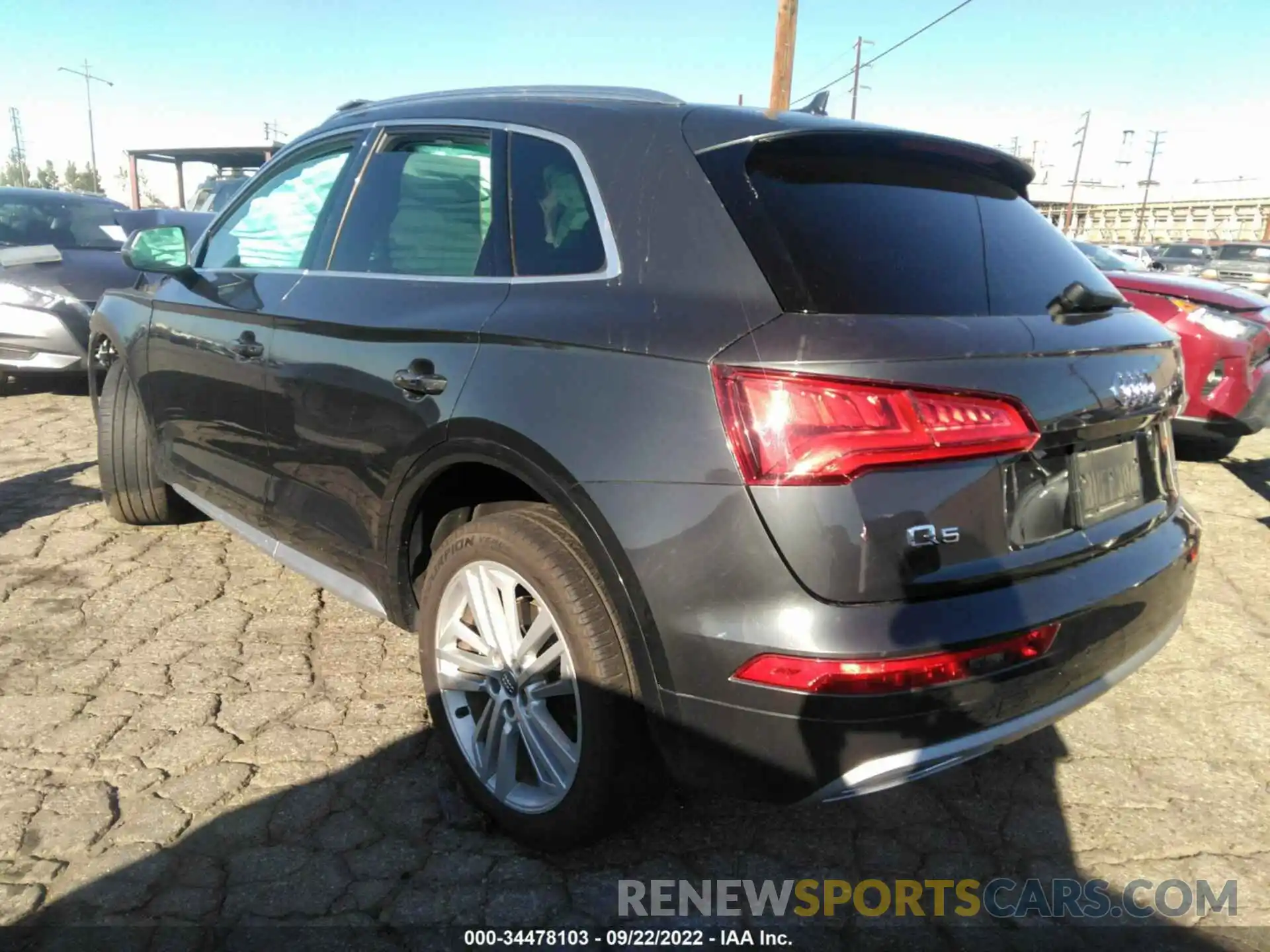 3 Фотография поврежденного автомобиля WA1BNAFY6K2124093 AUDI Q5 2019