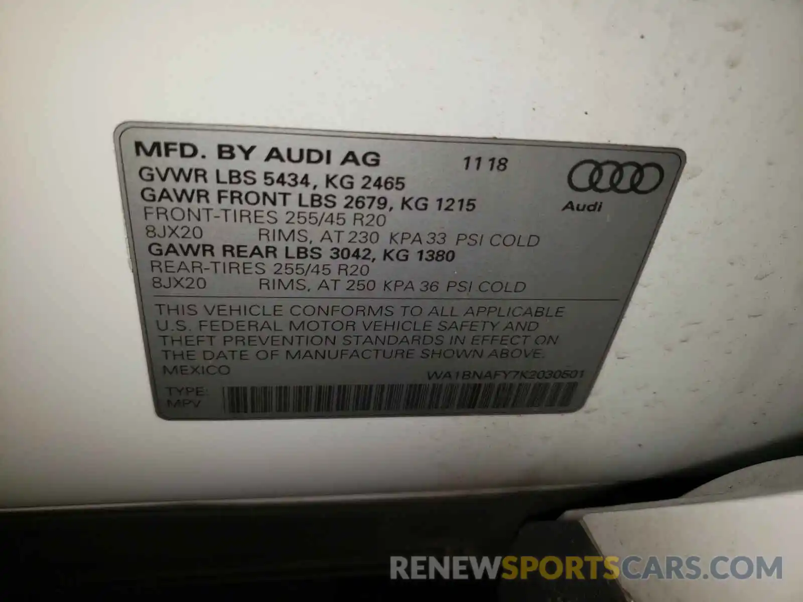 10 Photograph of a damaged car WA1BNAFY7K2030501 AUDI Q5 2019