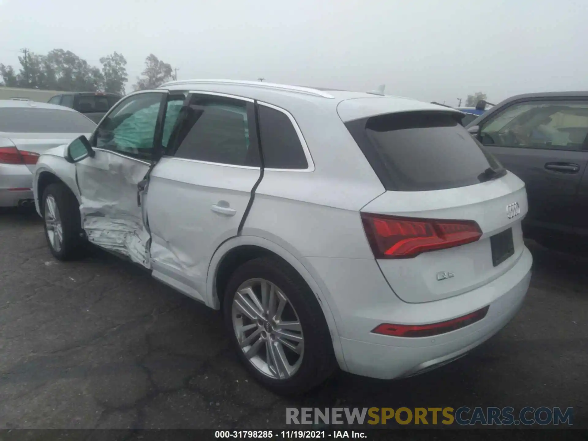 3 Фотография поврежденного автомобиля WA1BNAFY7K2036041 AUDI Q5 2019