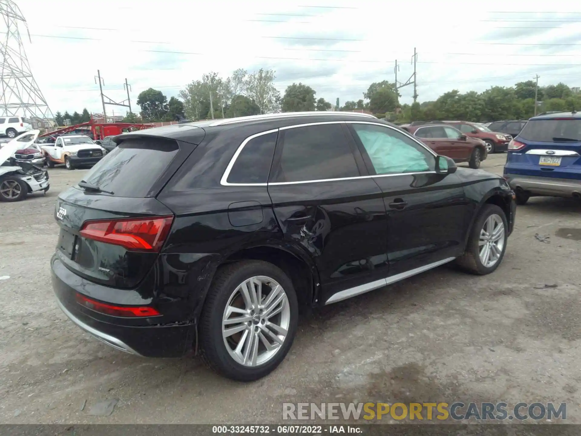 4 Photograph of a damaged car WA1BNAFY7K2041918 AUDI Q5 2019