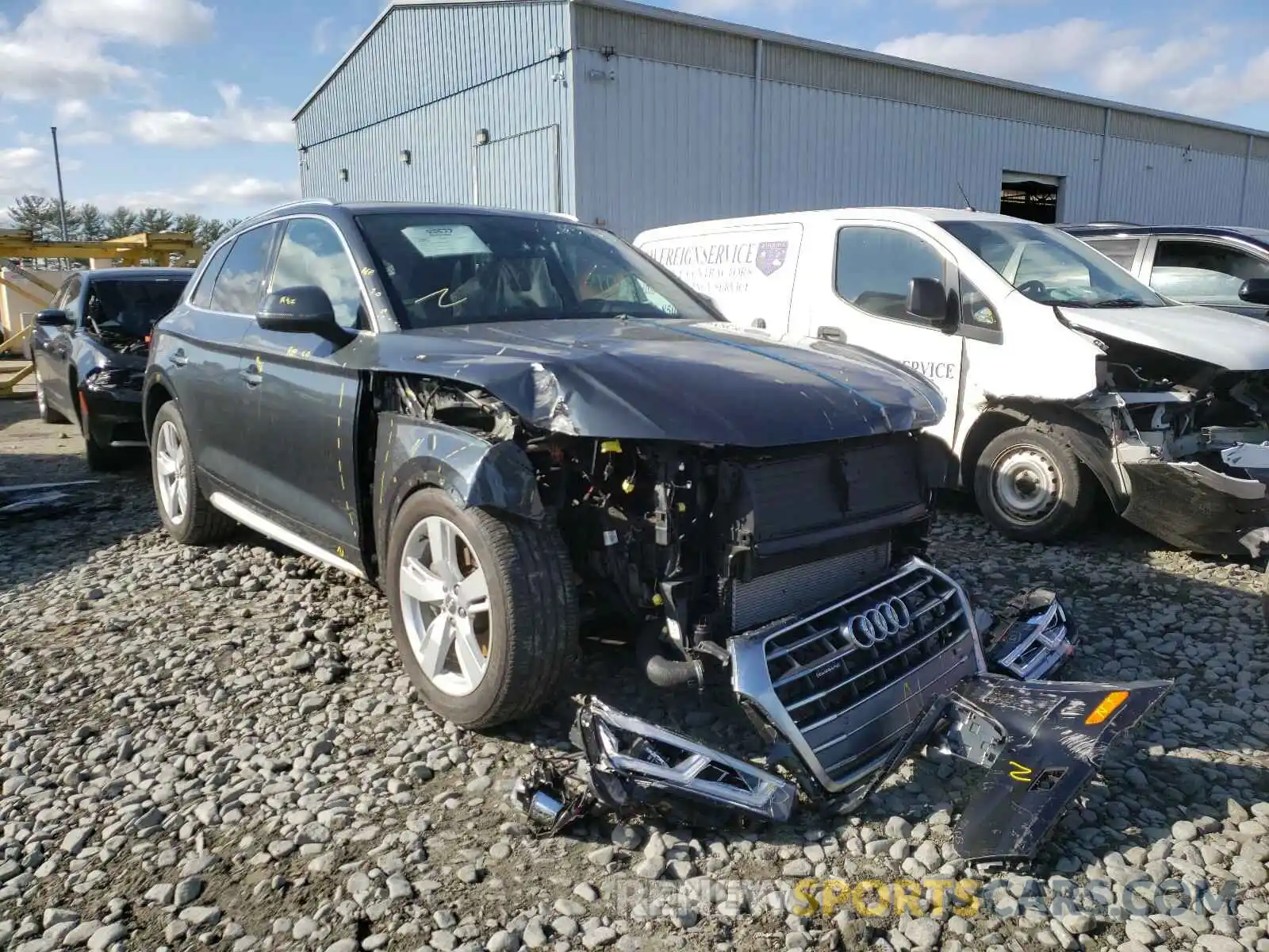 1 Фотография поврежденного автомобиля WA1BNAFY7K2045550 AUDI Q5 2019