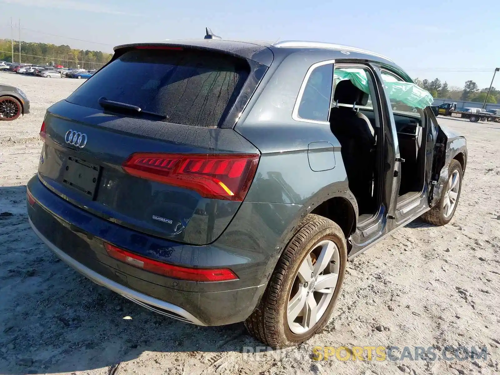 4 Фотография поврежденного автомобиля WA1BNAFY7K2052742 AUDI Q5 2019