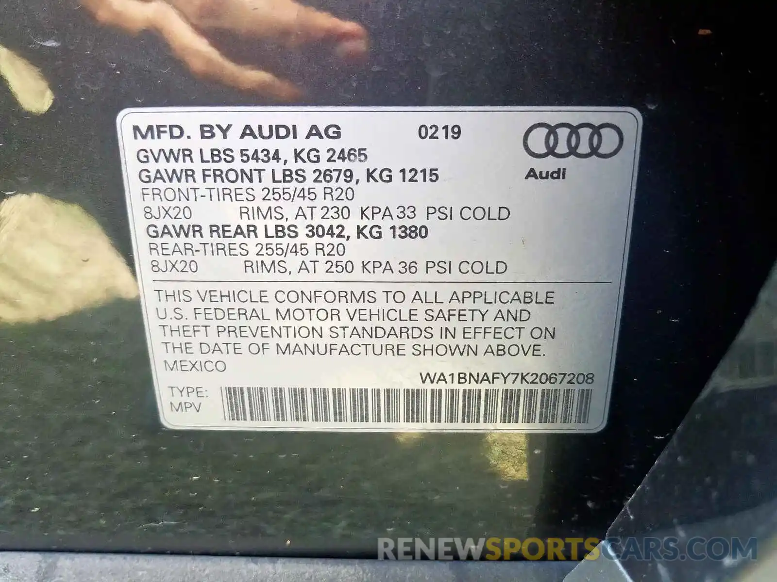 10 Photograph of a damaged car WA1BNAFY7K2067208 AUDI Q5 2019