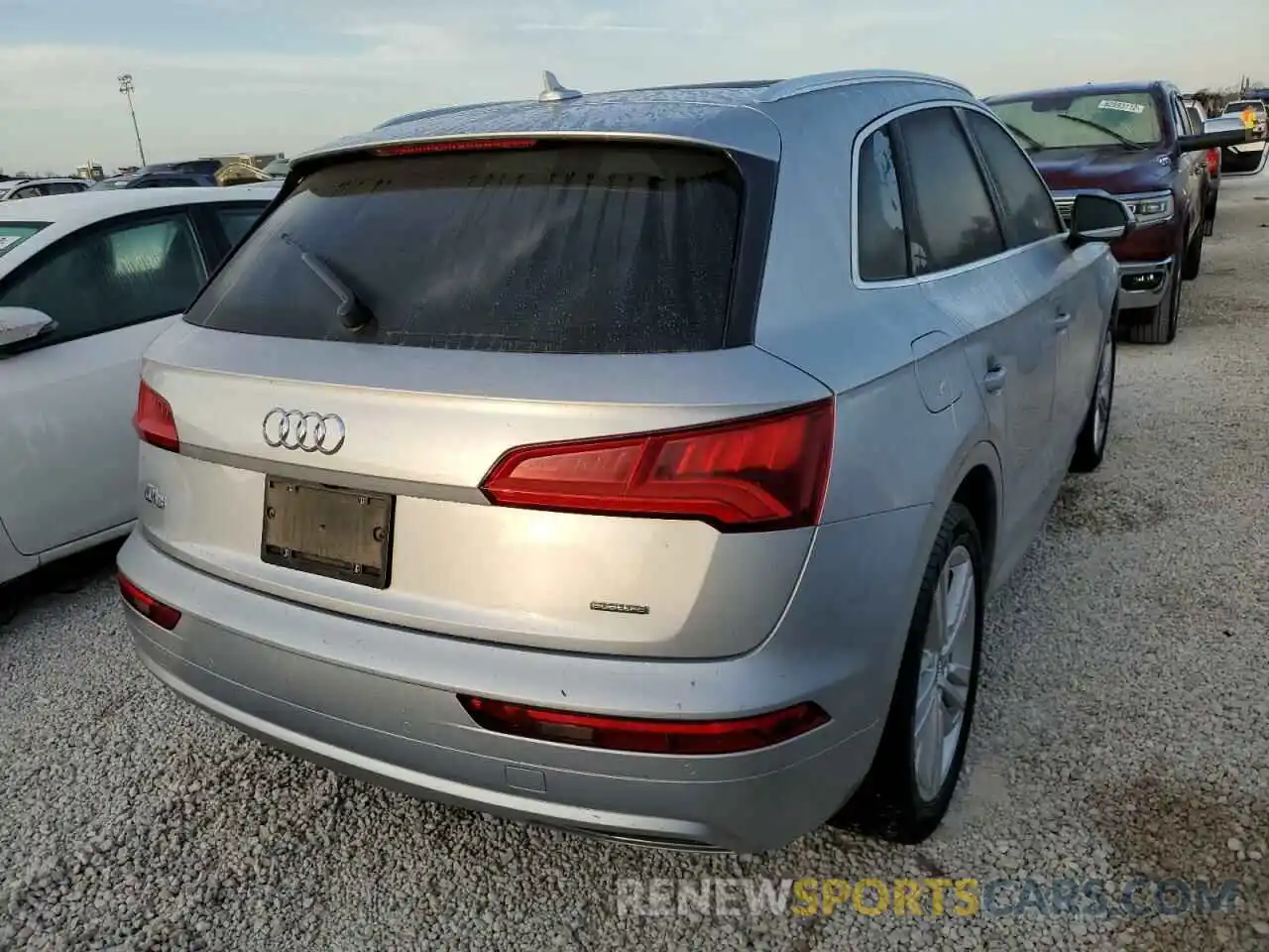 4 Фотография поврежденного автомобиля WA1BNAFY7K2069475 AUDI Q5 2019