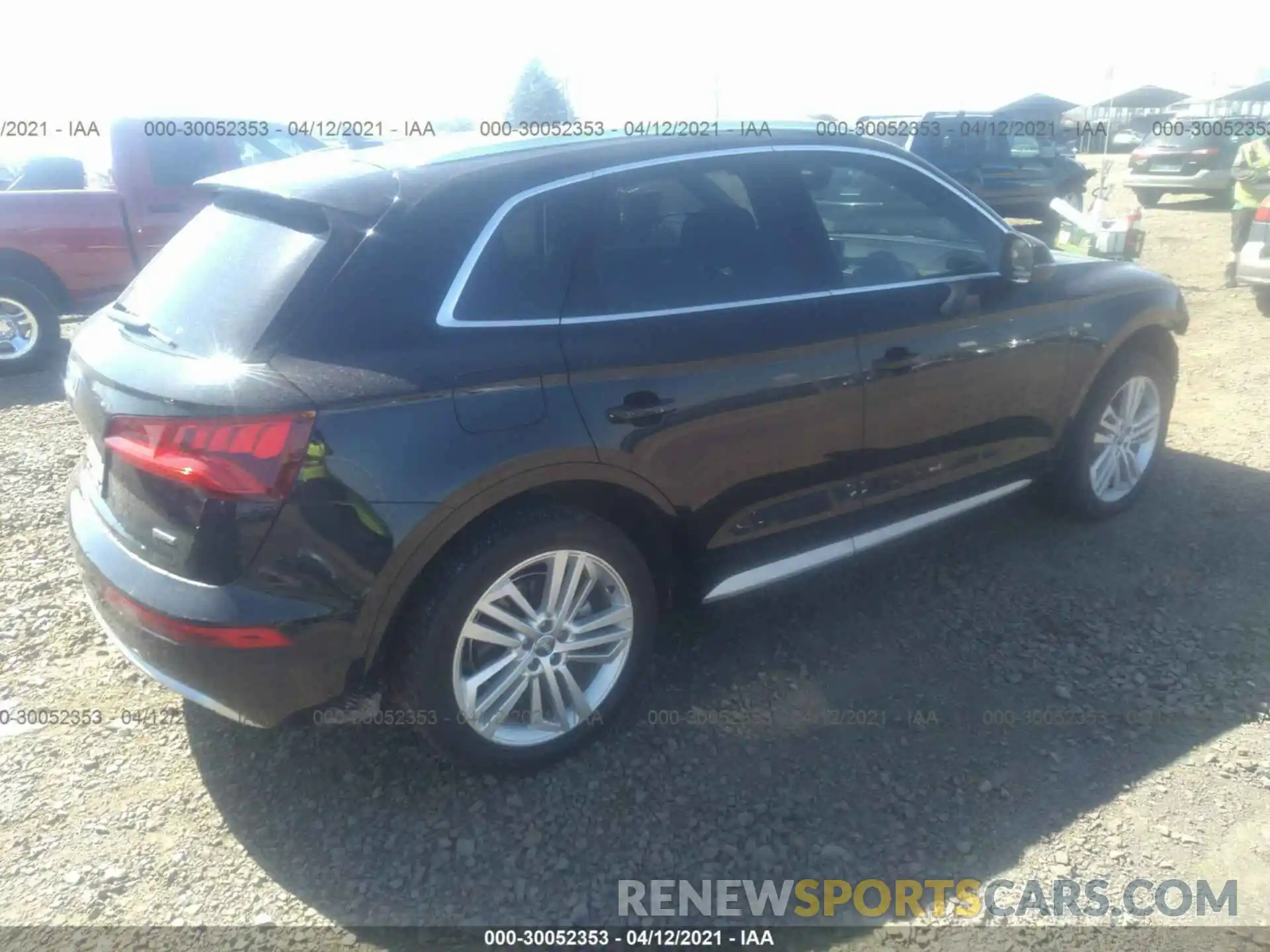 4 Фотография поврежденного автомобиля WA1BNAFY7K2070433 AUDI Q5 2019