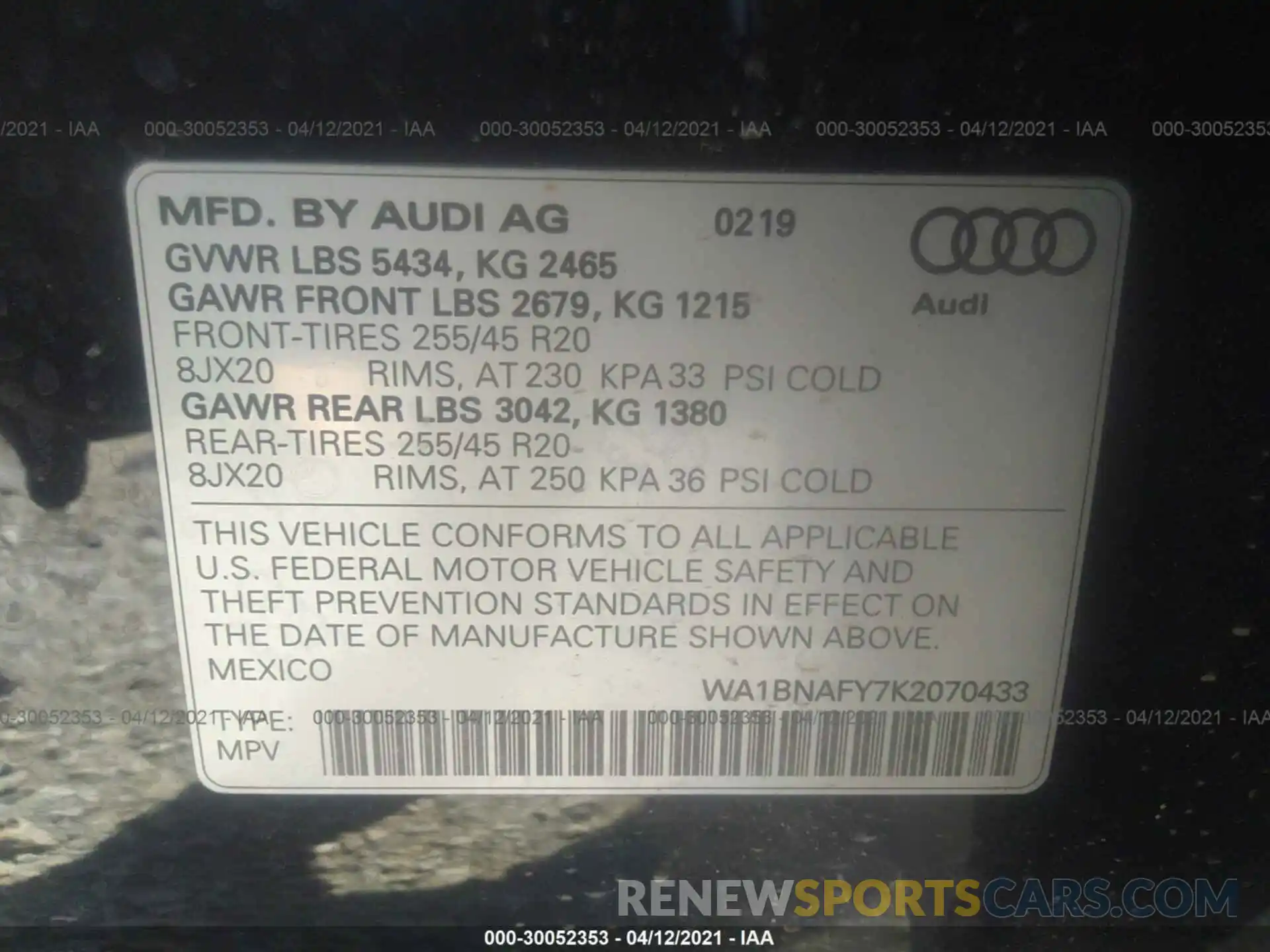 9 Photograph of a damaged car WA1BNAFY7K2070433 AUDI Q5 2019