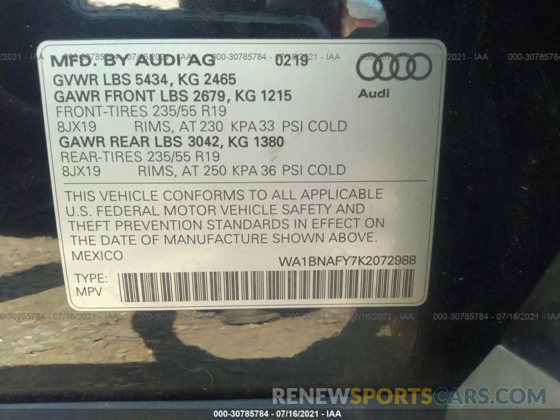 9 Photograph of a damaged car WA1BNAFY7K2072988 AUDI Q5 2019