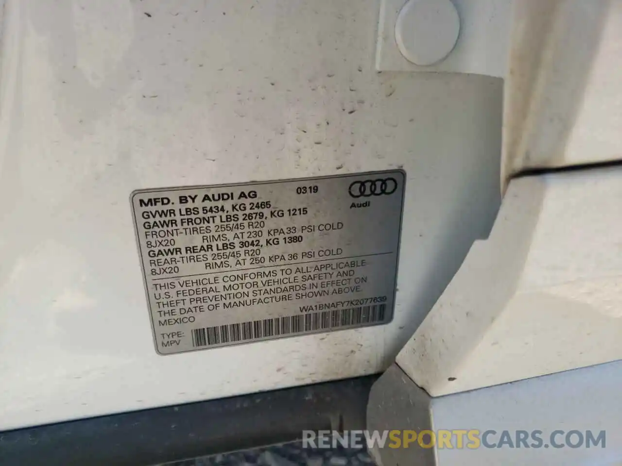 10 Photograph of a damaged car WA1BNAFY7K2077639 AUDI Q5 2019