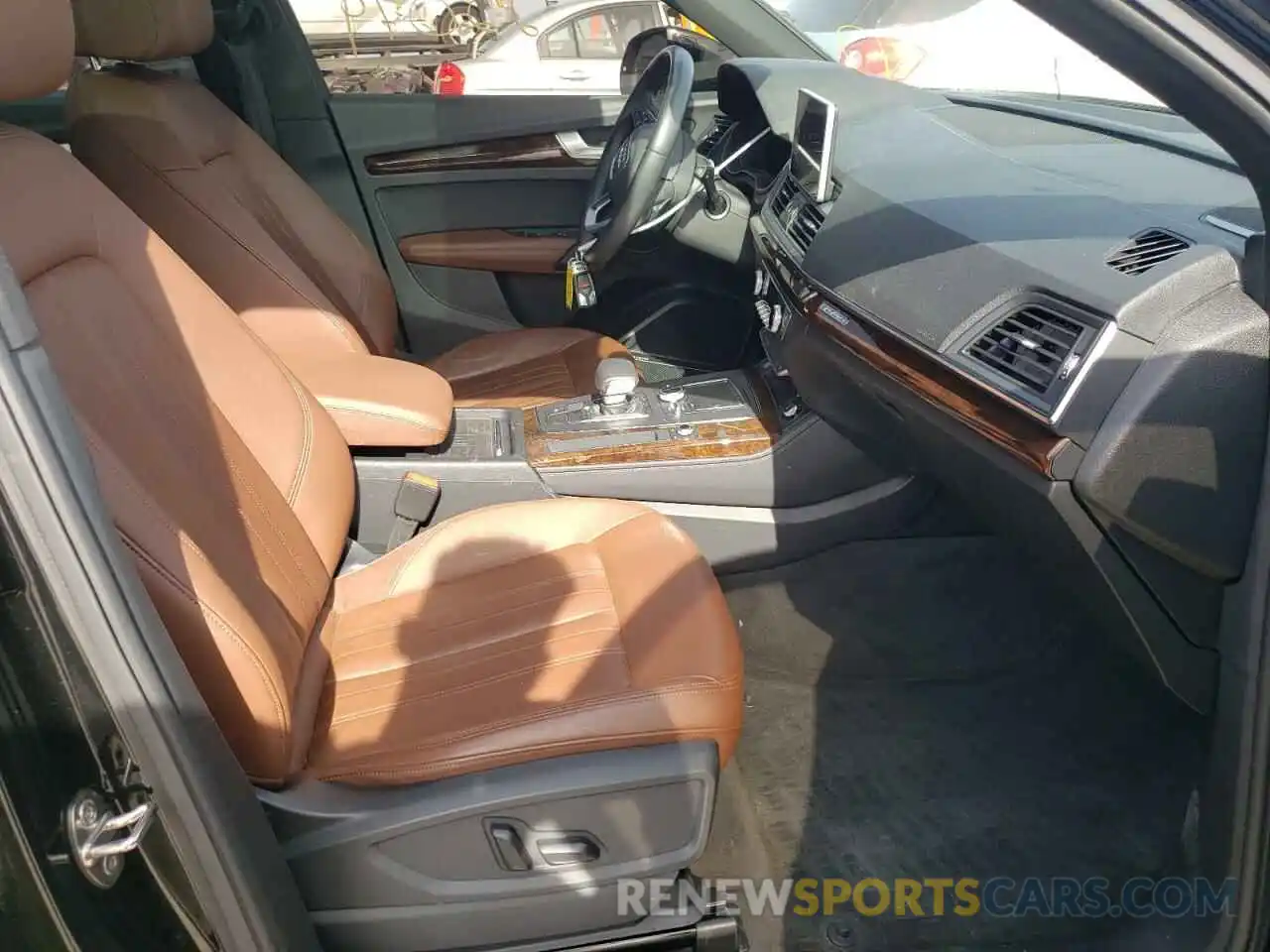 5 Photograph of a damaged car WA1BNAFY7K2084350 AUDI Q5 2019