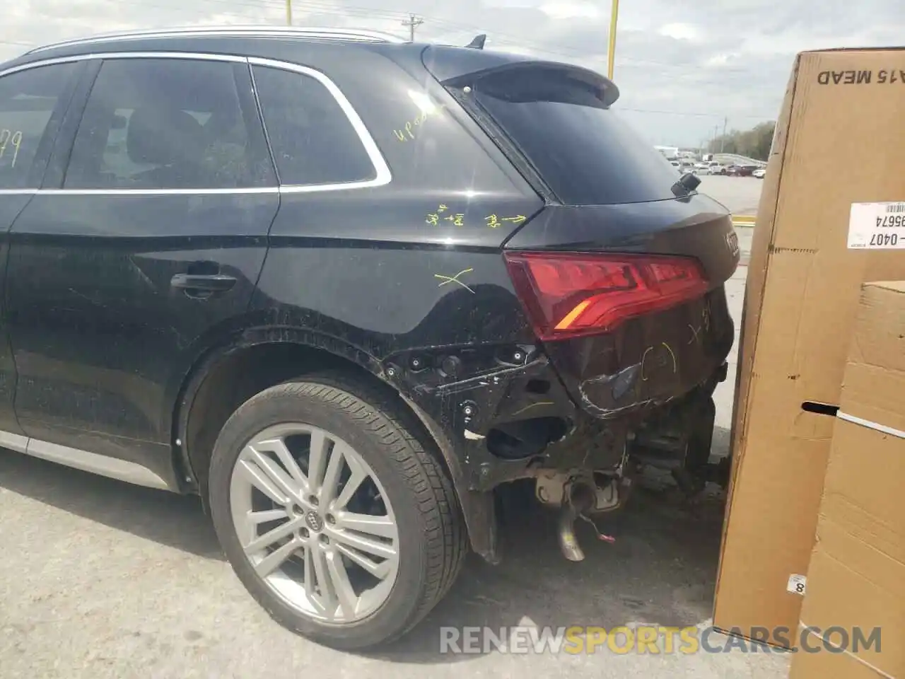 9 Фотография поврежденного автомобиля WA1BNAFY7K2084350 AUDI Q5 2019