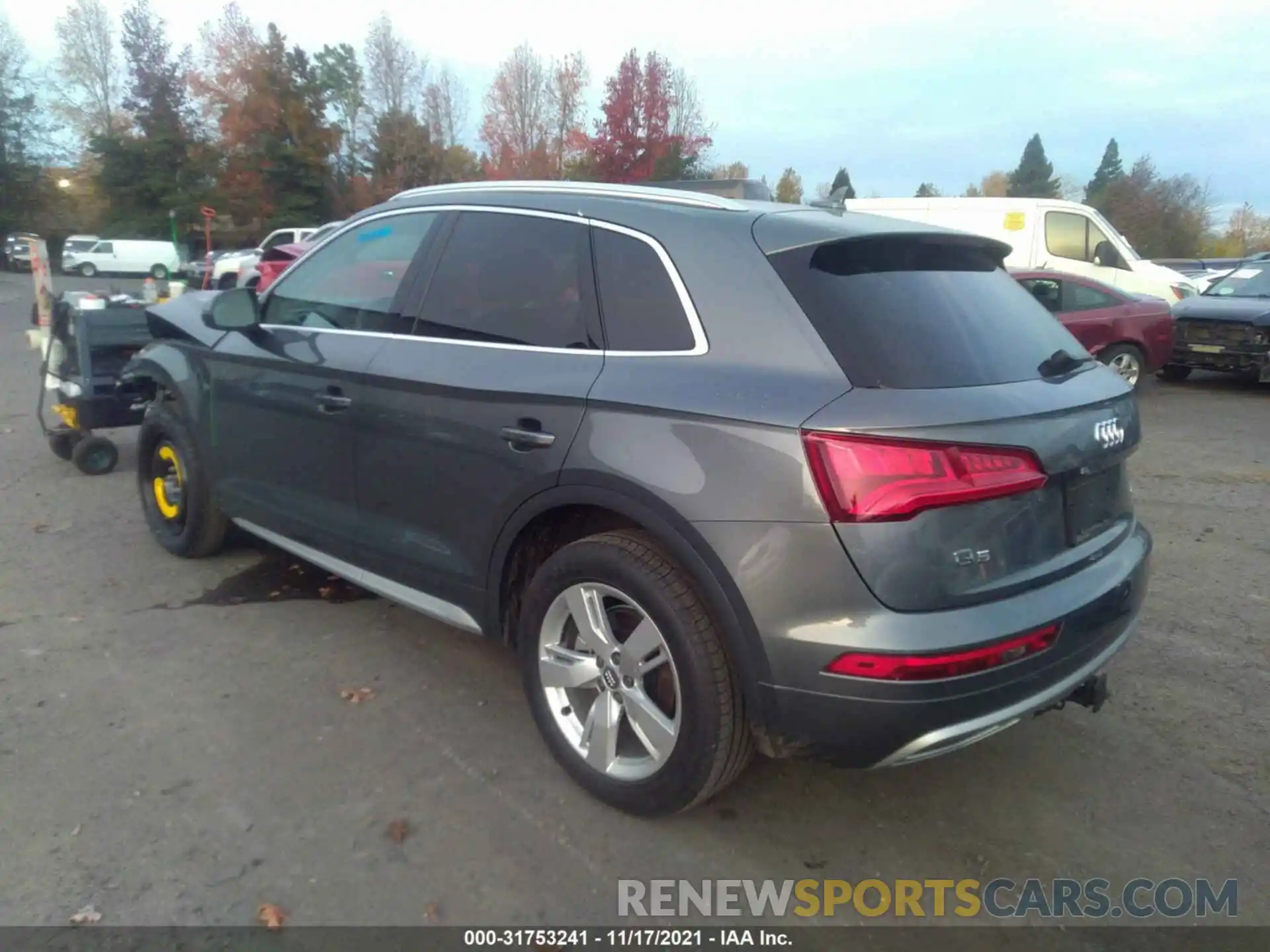 3 Photograph of a damaged car WA1BNAFY7K2107321 AUDI Q5 2019