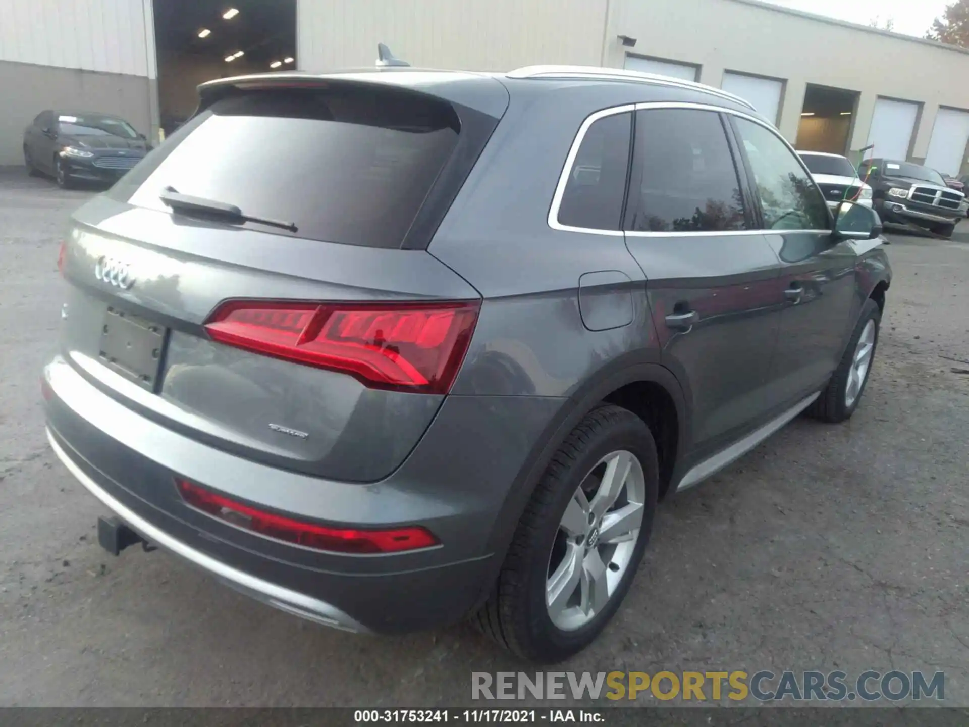 4 Photograph of a damaged car WA1BNAFY7K2107321 AUDI Q5 2019