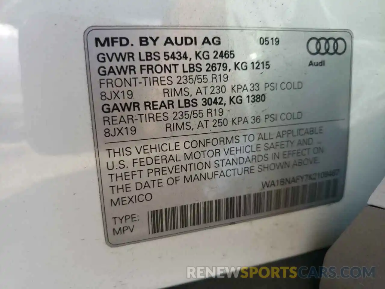 10 Photograph of a damaged car WA1BNAFY7K2108467 AUDI Q5 2019