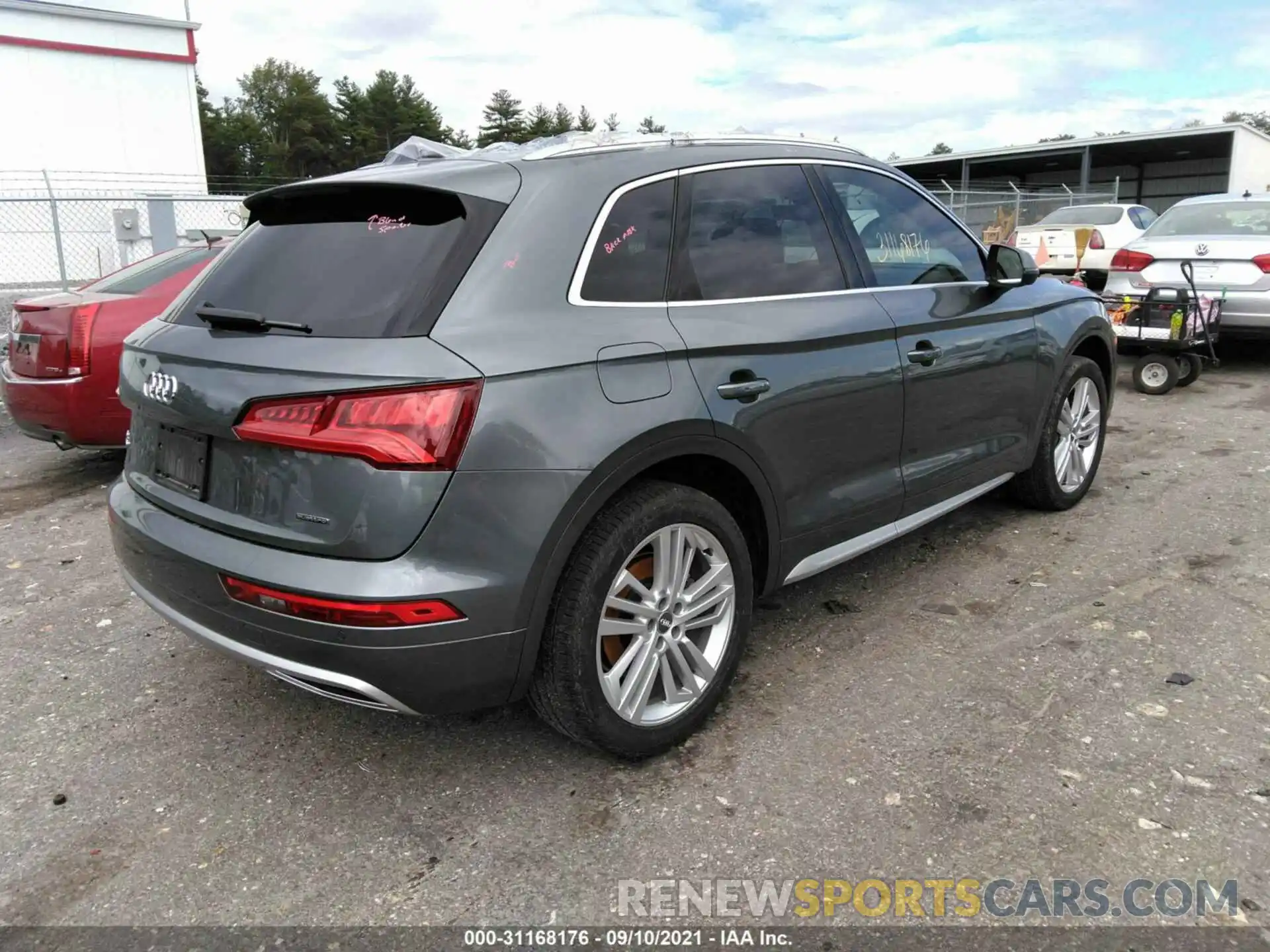 4 Фотография поврежденного автомобиля WA1BNAFY7K2110218 AUDI Q5 2019