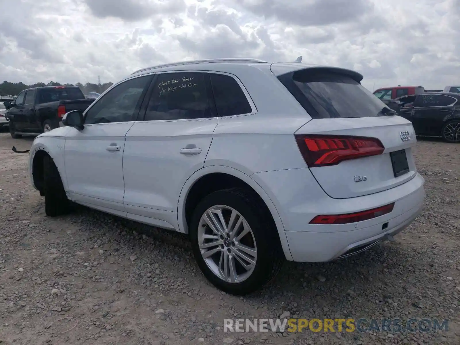 3 Фотография поврежденного автомобиля WA1BNAFY7K2110221 AUDI Q5 2019