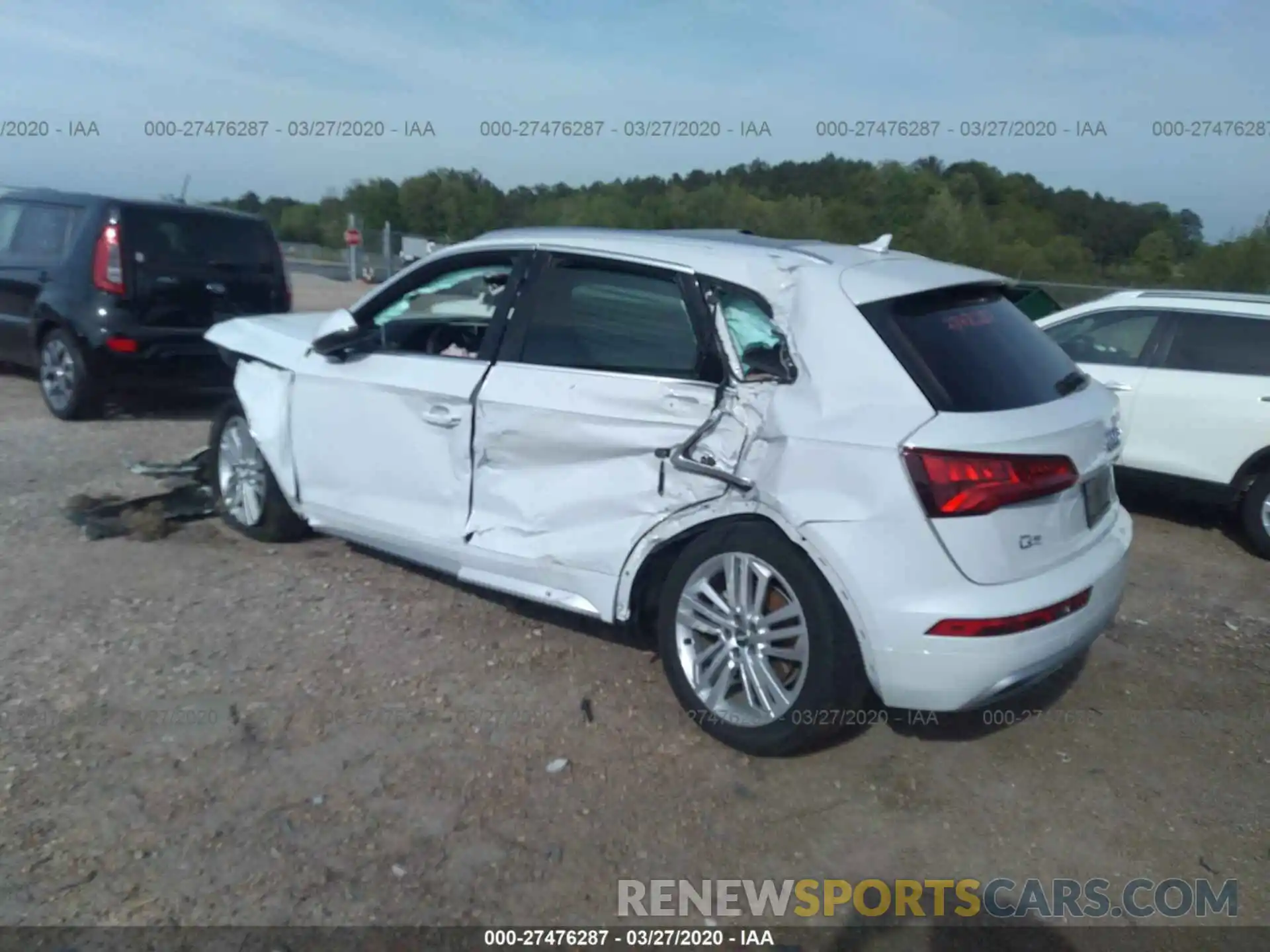 3 Photograph of a damaged car WA1BNAFY7K2121025 AUDI Q5 2019