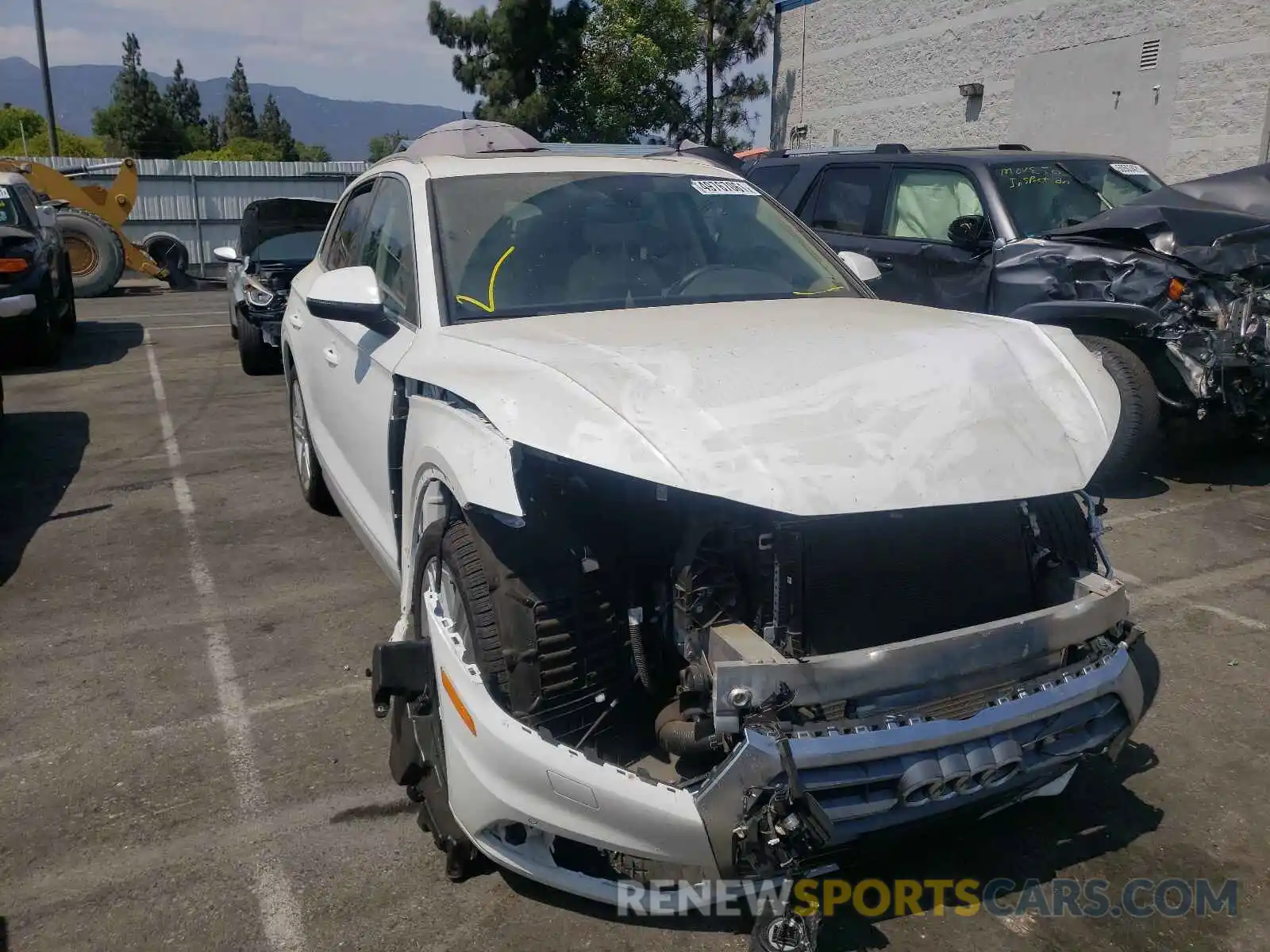 1 Photograph of a damaged car WA1BNAFY7K2122871 AUDI Q5 2019