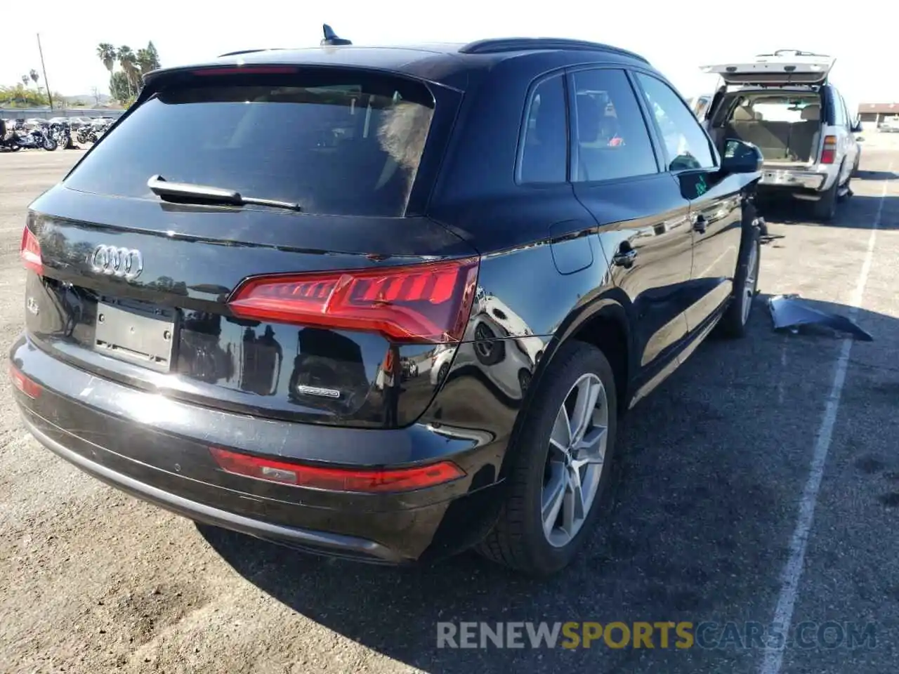 4 Фотография поврежденного автомобиля WA1BNAFY7K2129917 AUDI Q5 2019