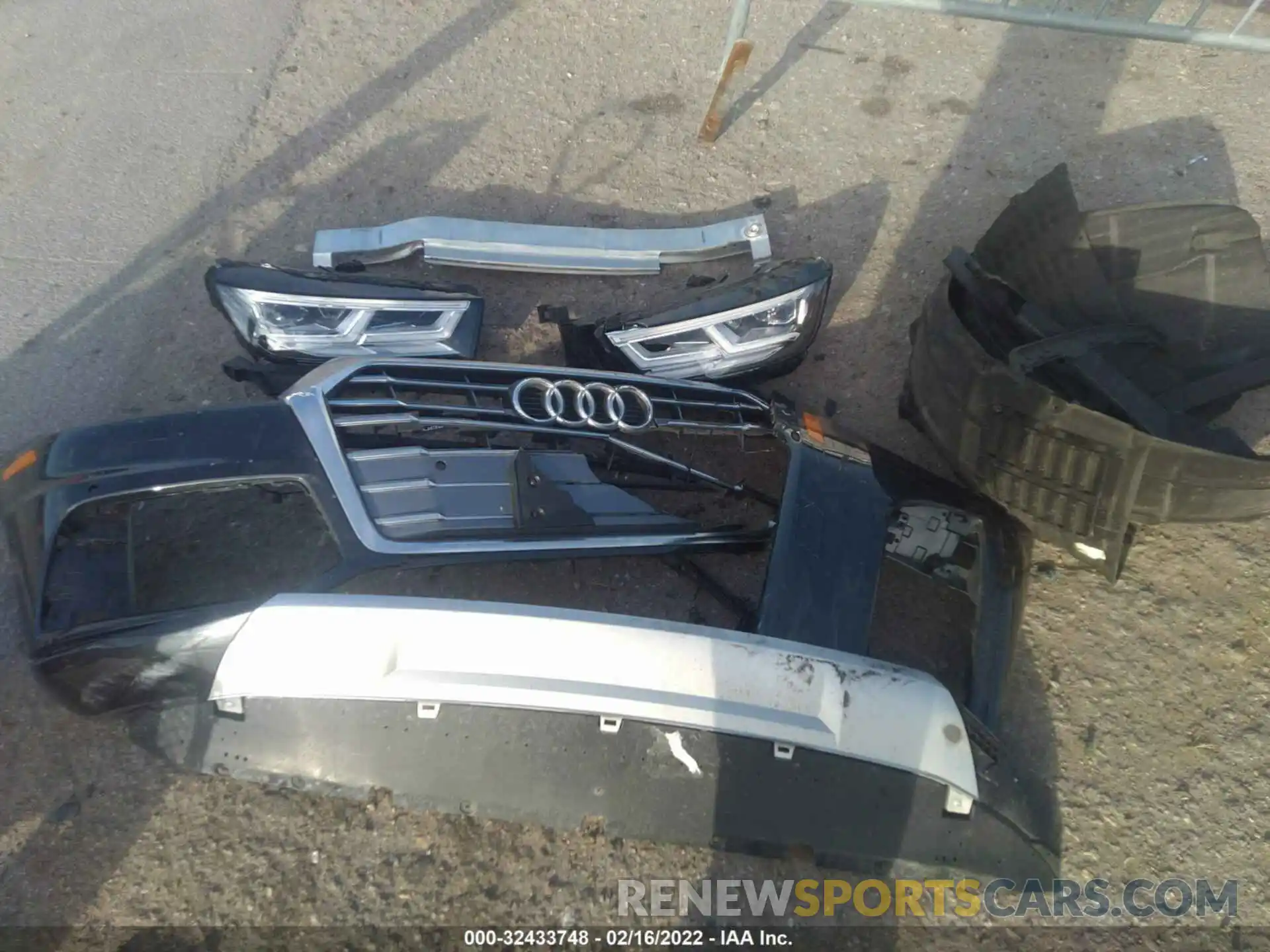 12 Photograph of a damaged car WA1BNAFY7K2131344 AUDI Q5 2019