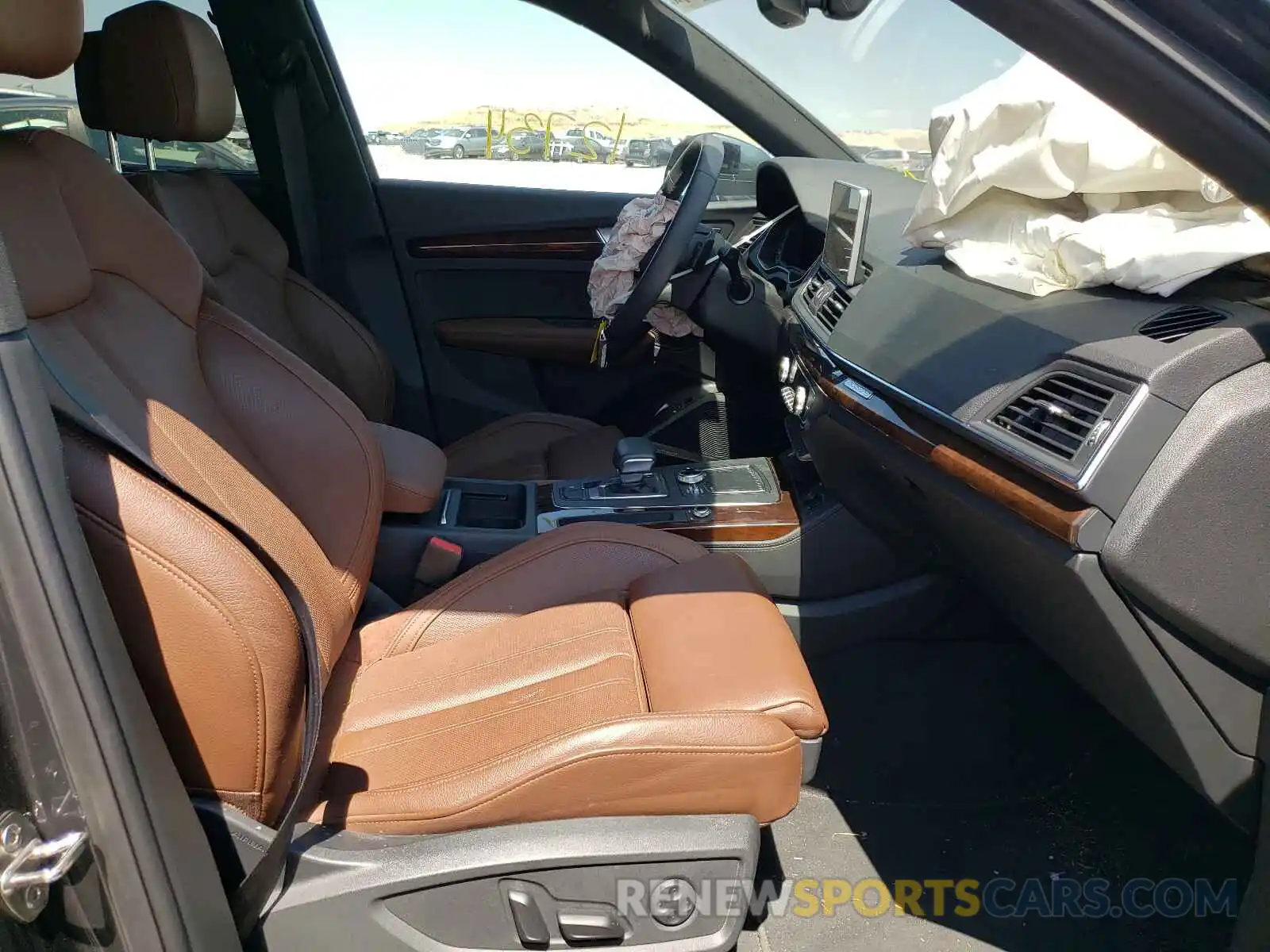 5 Photograph of a damaged car WA1BNAFY7K2141372 AUDI Q5 2019