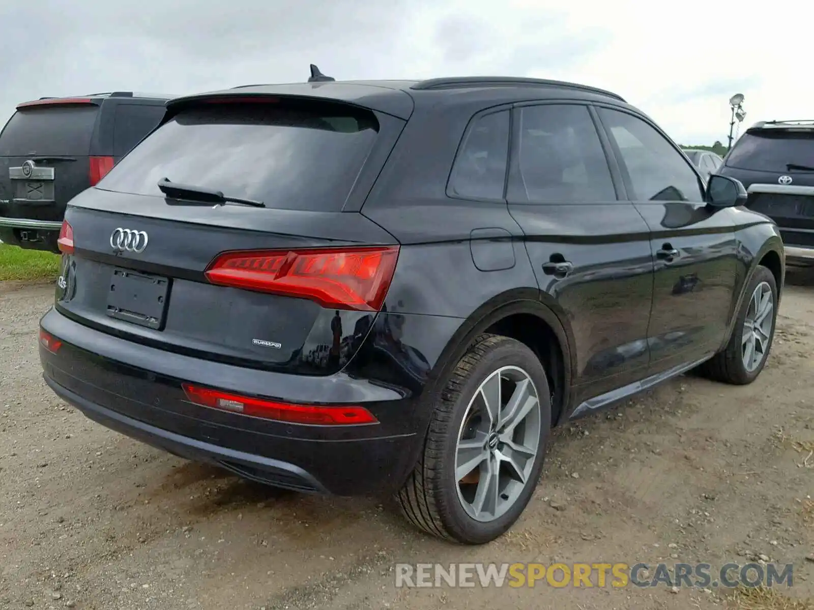 4 Photograph of a damaged car WA1BNAFY8K2017997 AUDI Q5 2019