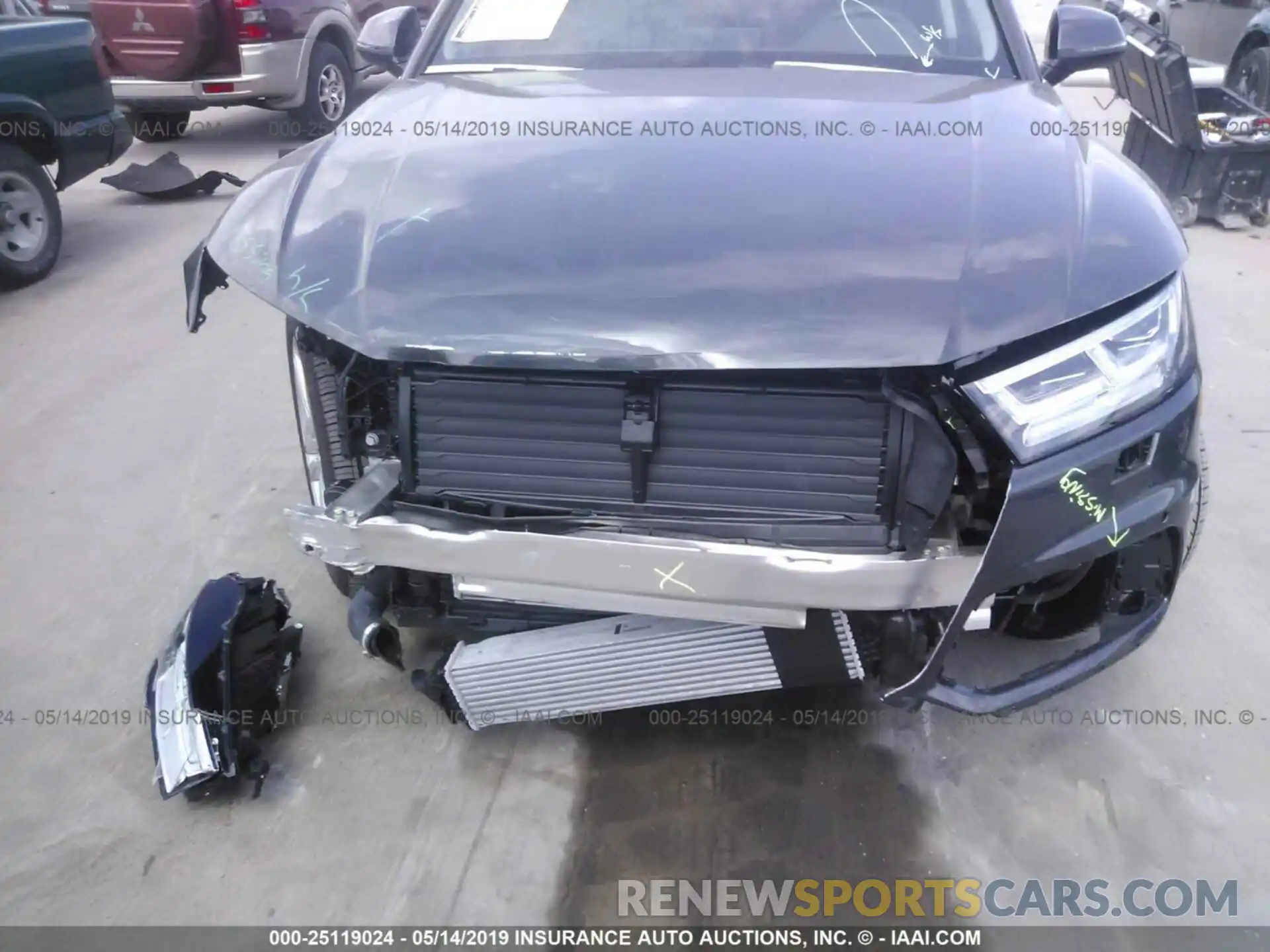 6 Photograph of a damaged car WA1BNAFY8K2023640 AUDI Q5 2019