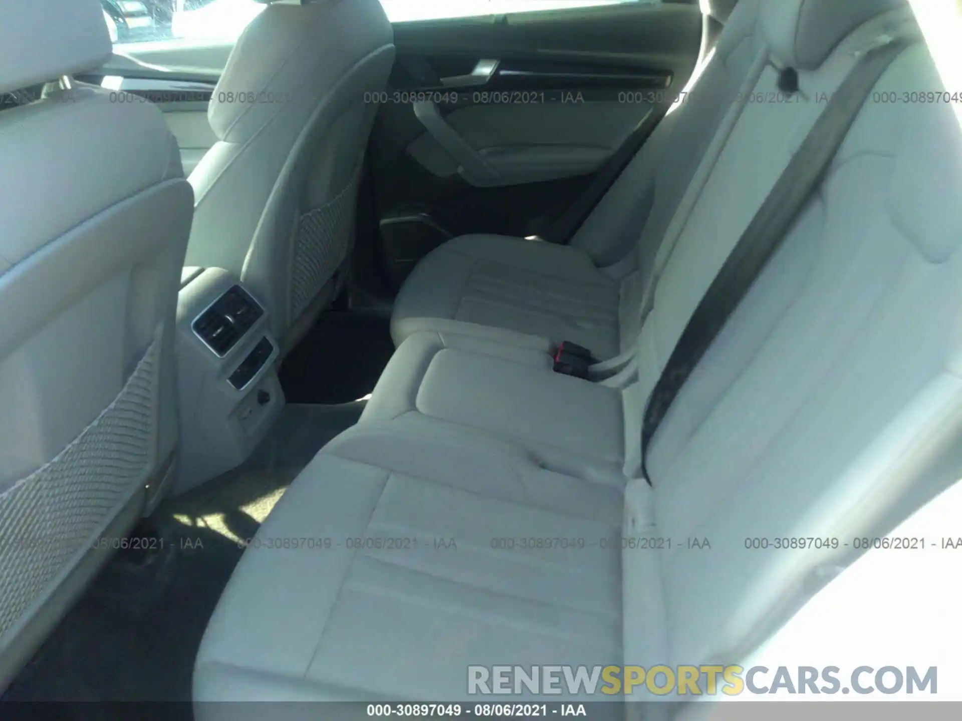 8 Photograph of a damaged car WA1BNAFY8K2029776 AUDI Q5 2019