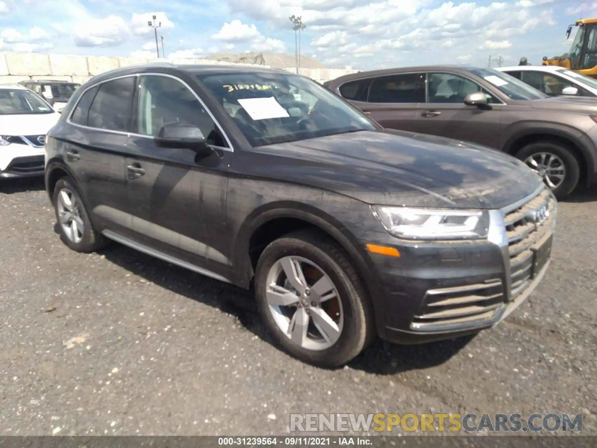 1 Фотография поврежденного автомобиля WA1BNAFY8K2032645 AUDI Q5 2019