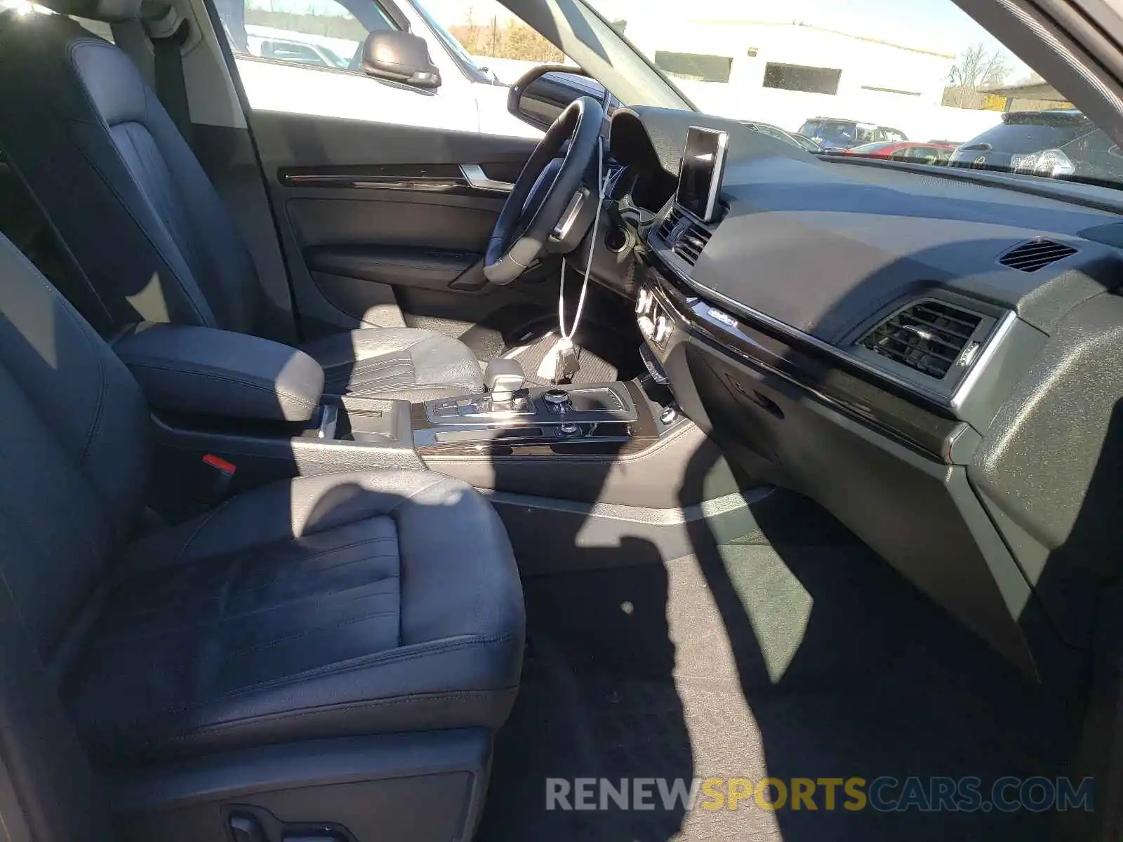 5 Photograph of a damaged car WA1BNAFY8K2034315 AUDI Q5 2019