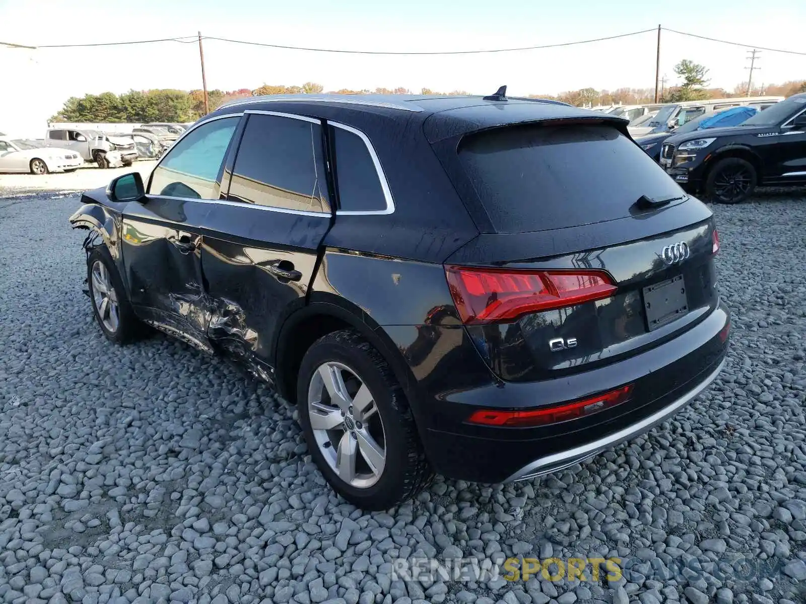 3 Фотография поврежденного автомобиля WA1BNAFY8K2040387 AUDI Q5 2019