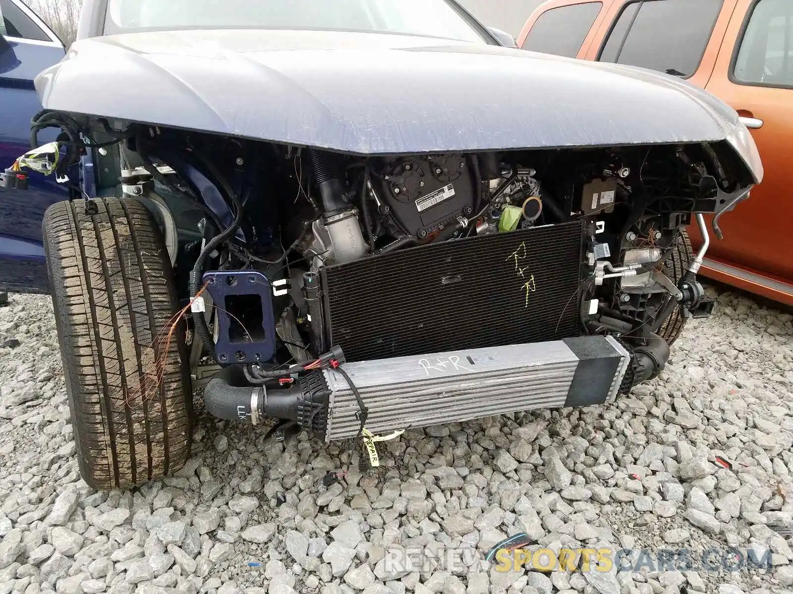 9 Фотография поврежденного автомобиля WA1BNAFY8K2049445 AUDI Q5 2019