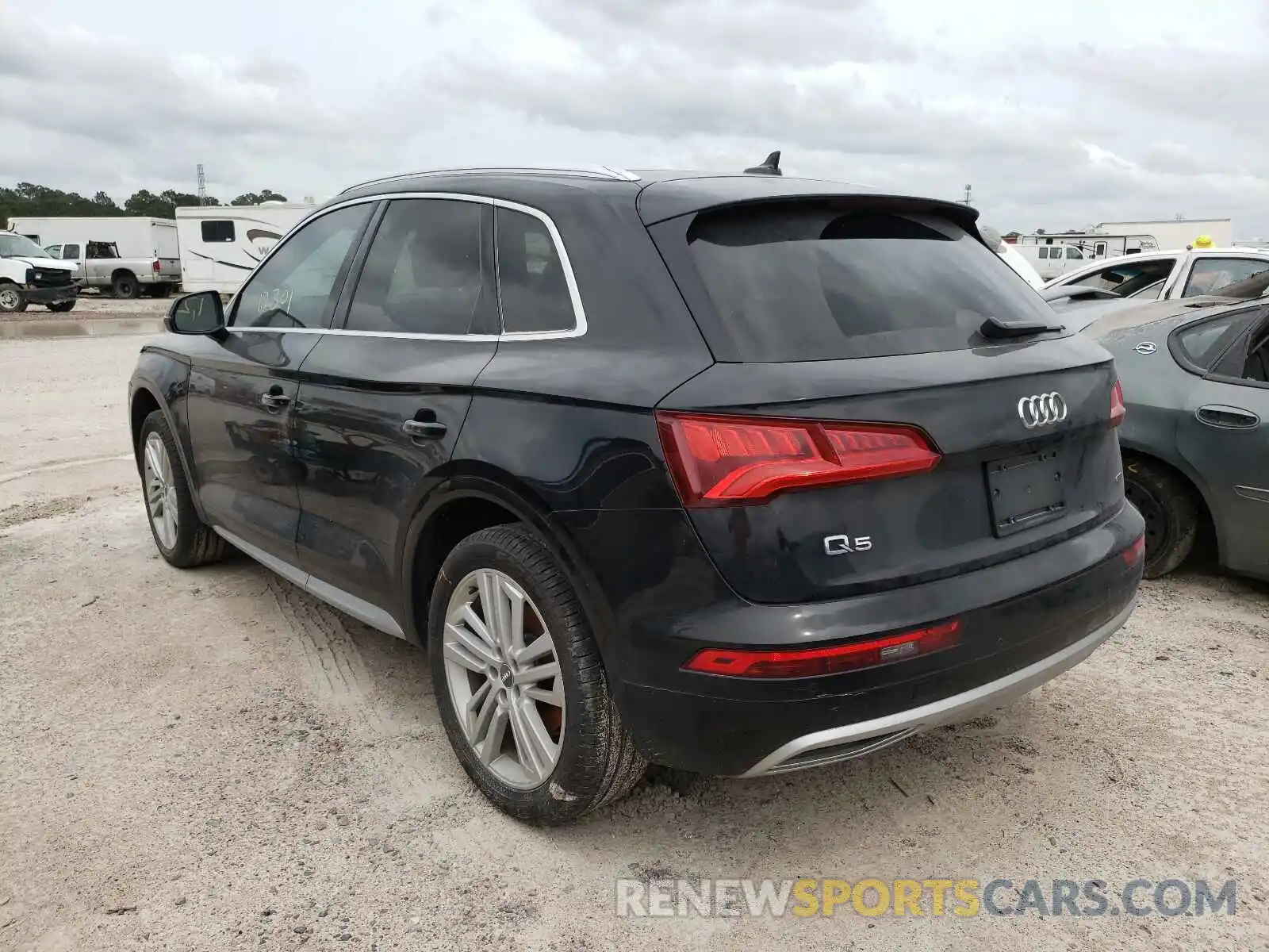 3 Фотография поврежденного автомобиля WA1BNAFY8K2049803 AUDI Q5 2019