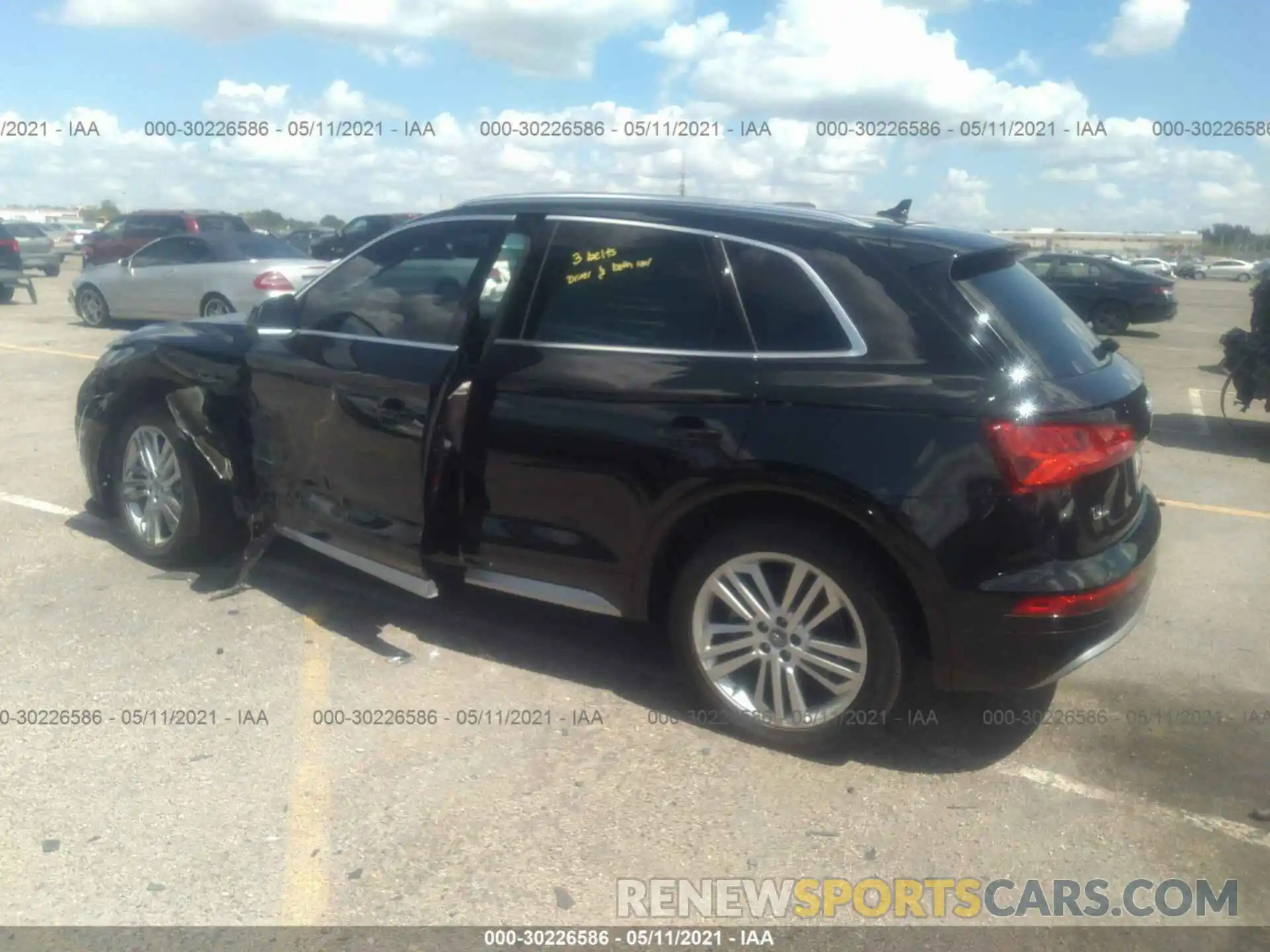 3 Фотография поврежденного автомобиля WA1BNAFY8K2050451 AUDI Q5 2019