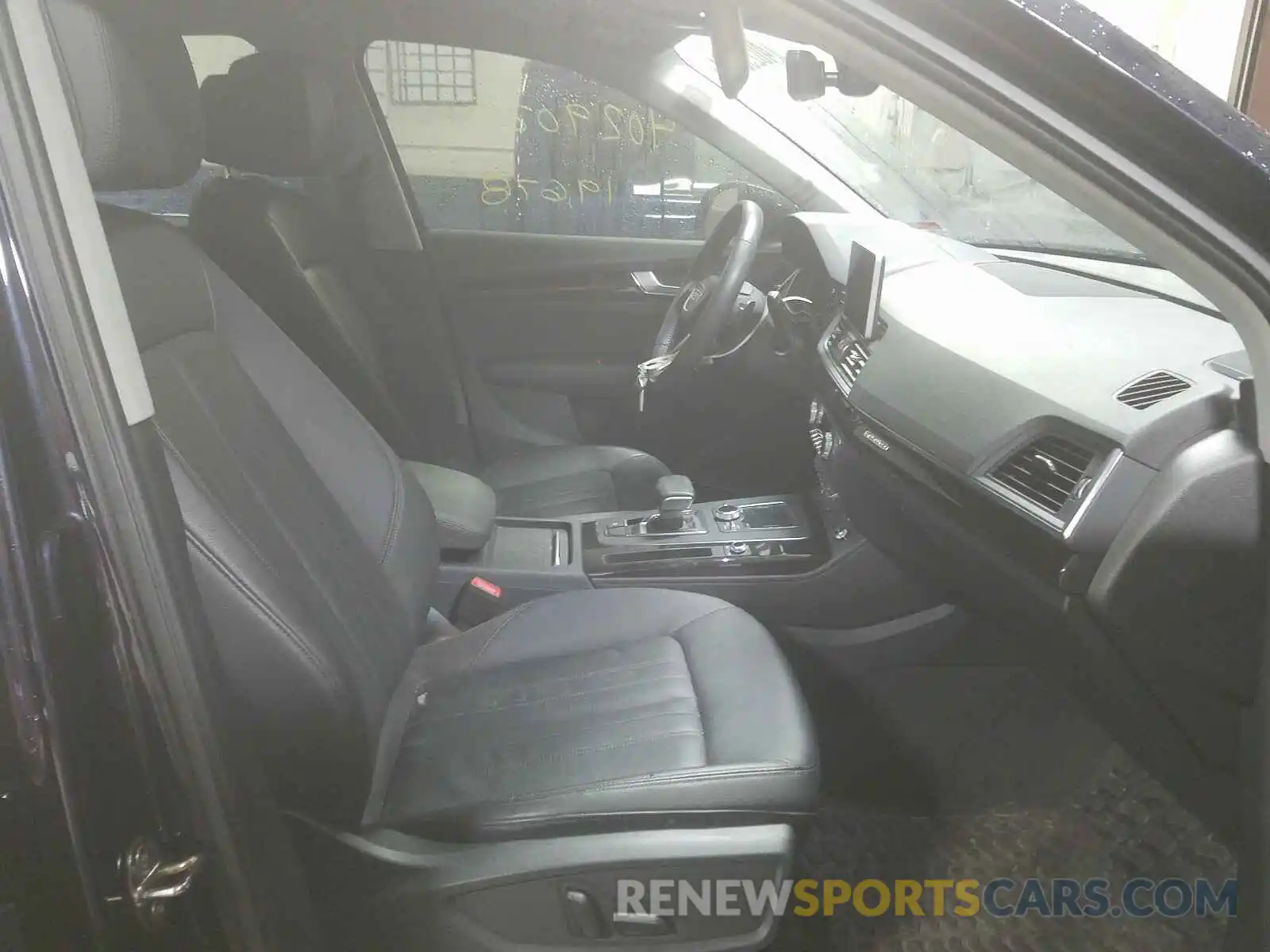 5 Photograph of a damaged car WA1BNAFY8K2055651 AUDI Q5 2019