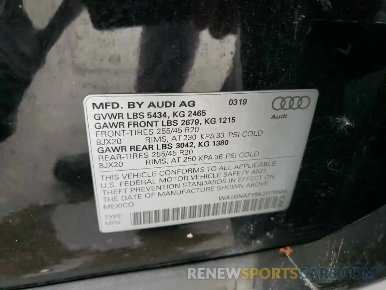 10 Photograph of a damaged car WA1BNAFY8K2075804 AUDI Q5 2019