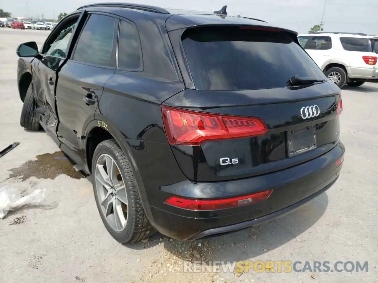 3 Фотография поврежденного автомобиля WA1BNAFY8K2075804 AUDI Q5 2019