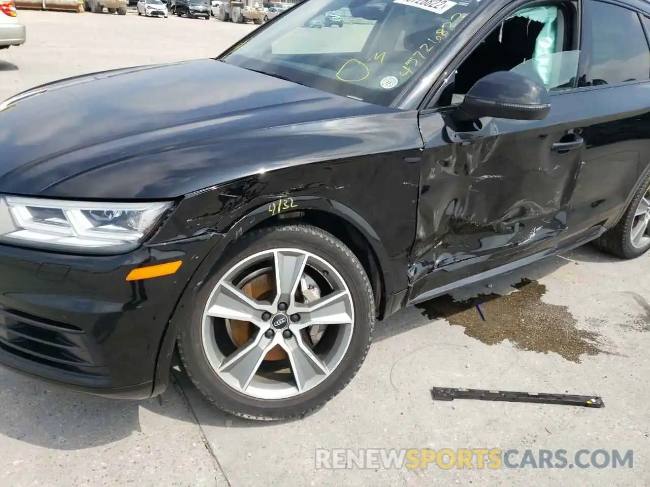 9 Photograph of a damaged car WA1BNAFY8K2075804 AUDI Q5 2019